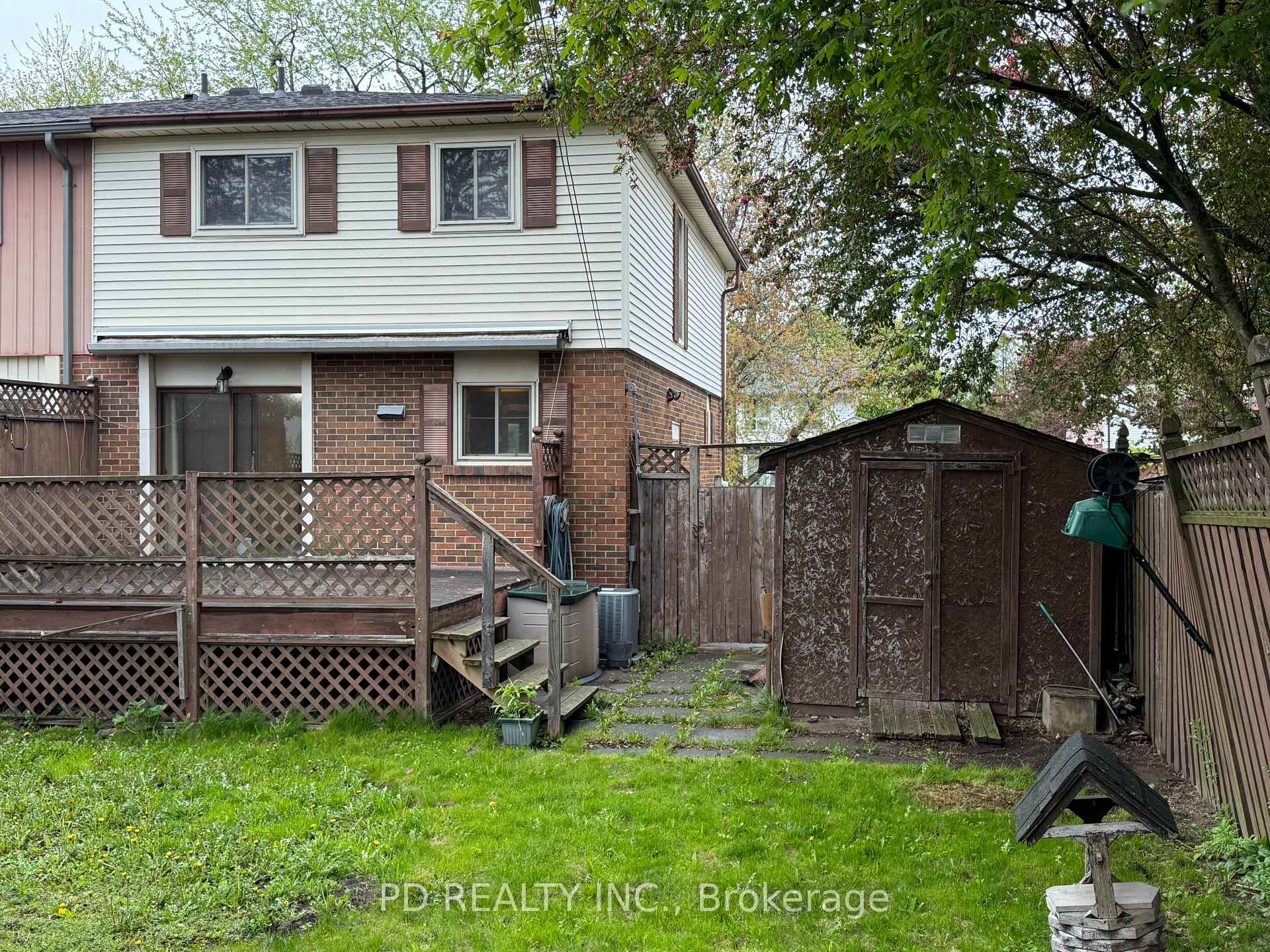 Photo 4 of 370 Rosedale Drive, Whitby, Downtown Whitby — HOMEH