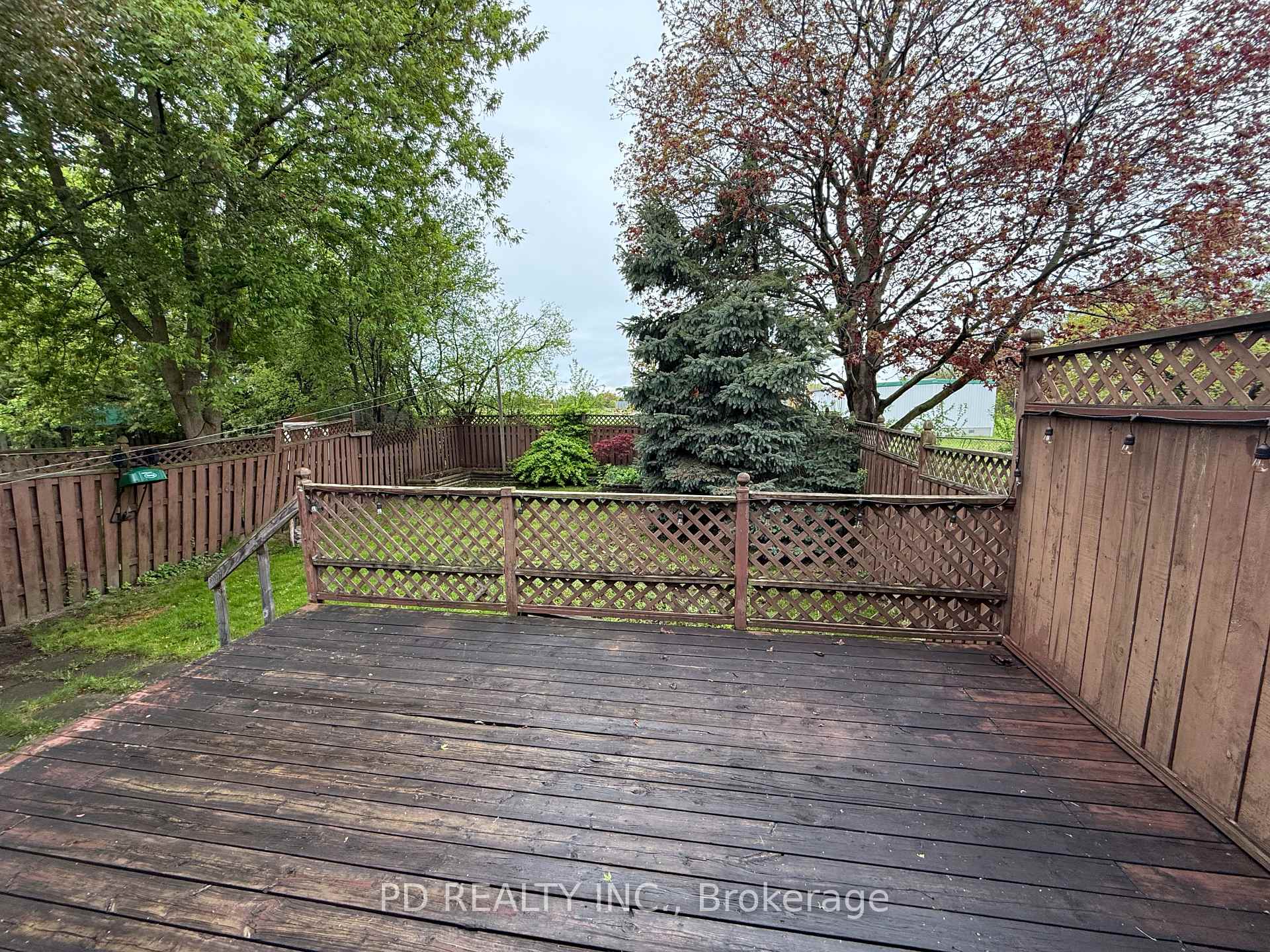Photo 5 of 370 Rosedale Drive, Whitby, Downtown Whitby — HOMEH