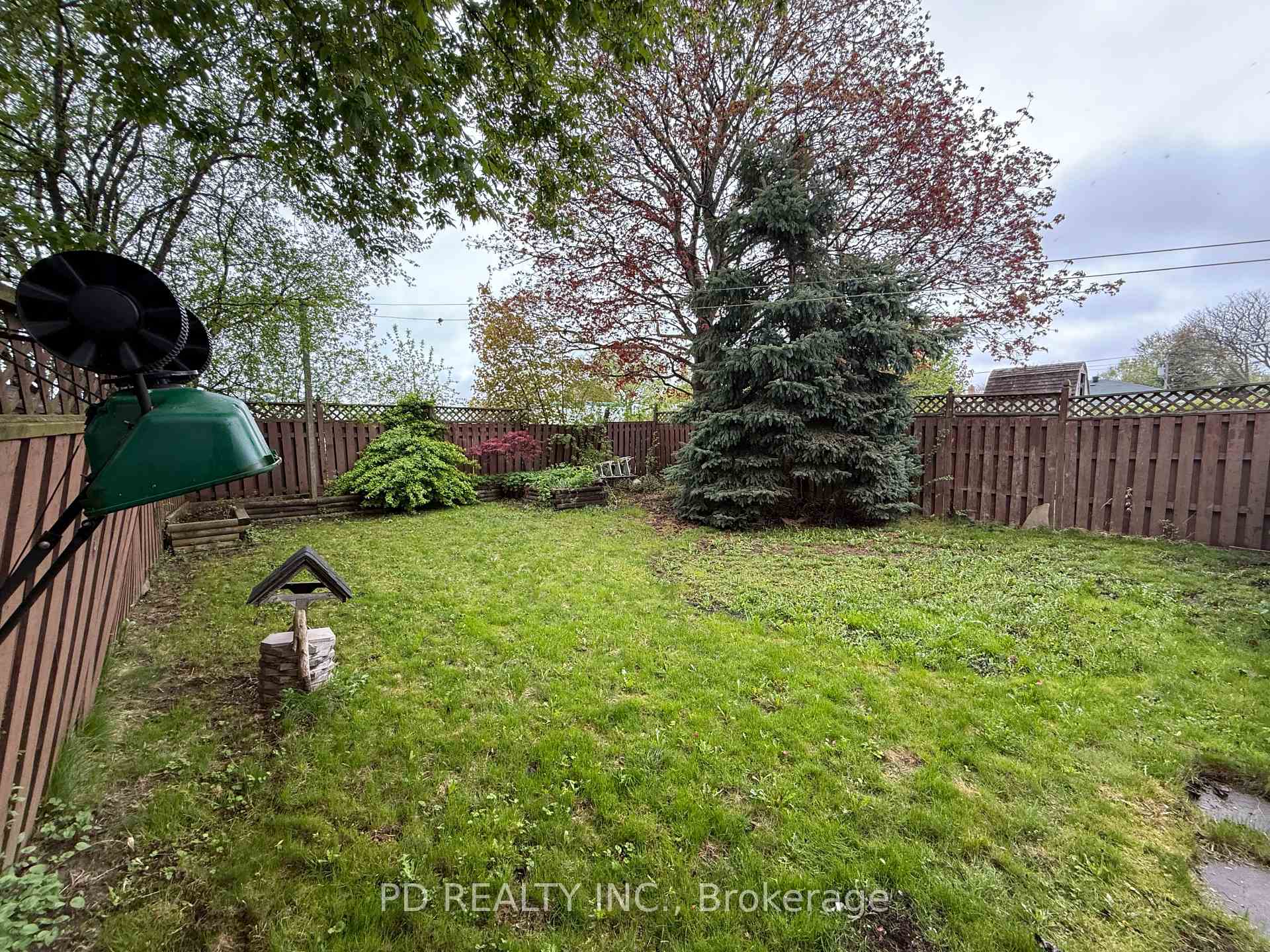 Photo 6 of 370 Rosedale Drive, Whitby, Downtown Whitby — HOMEH
