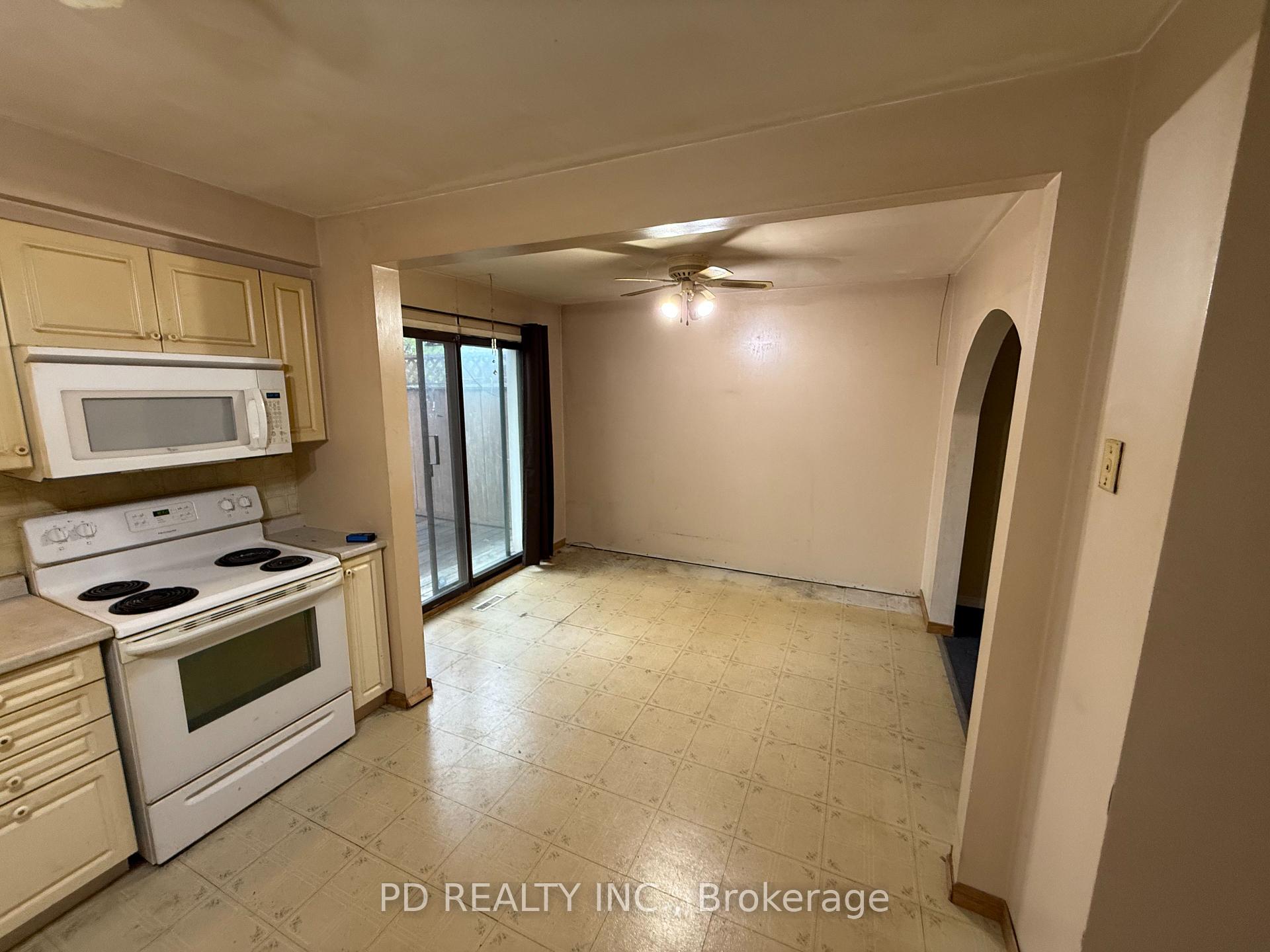 Photo 7 of 370 Rosedale Drive, Whitby, Downtown Whitby — HOMEH