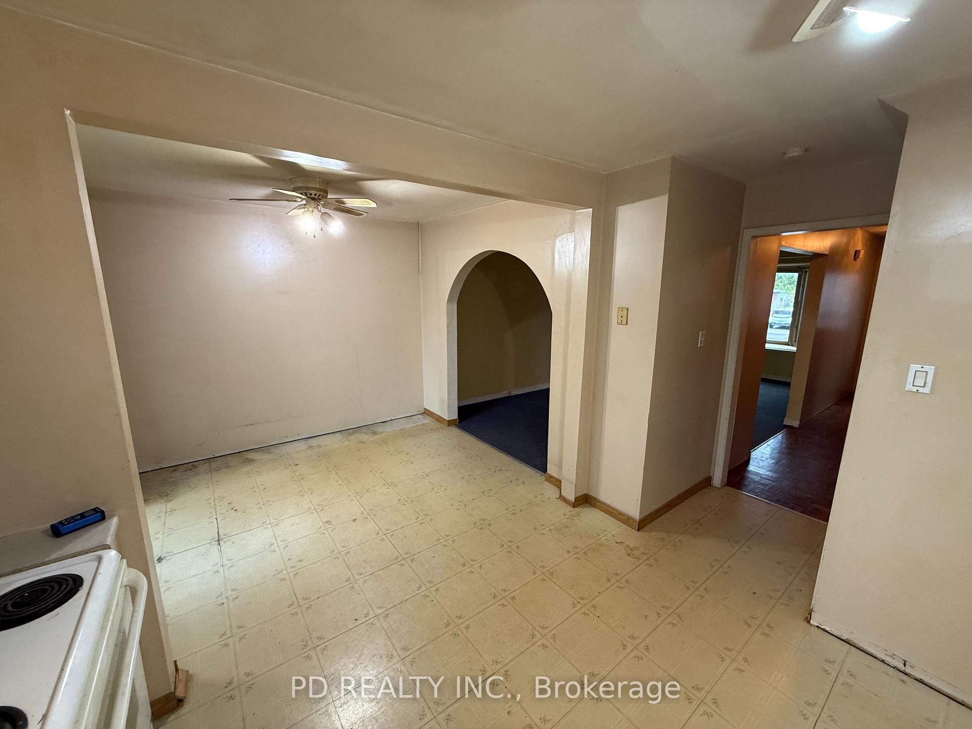 Photo 9 of 370 Rosedale Drive, Whitby, Downtown Whitby — HOMEH