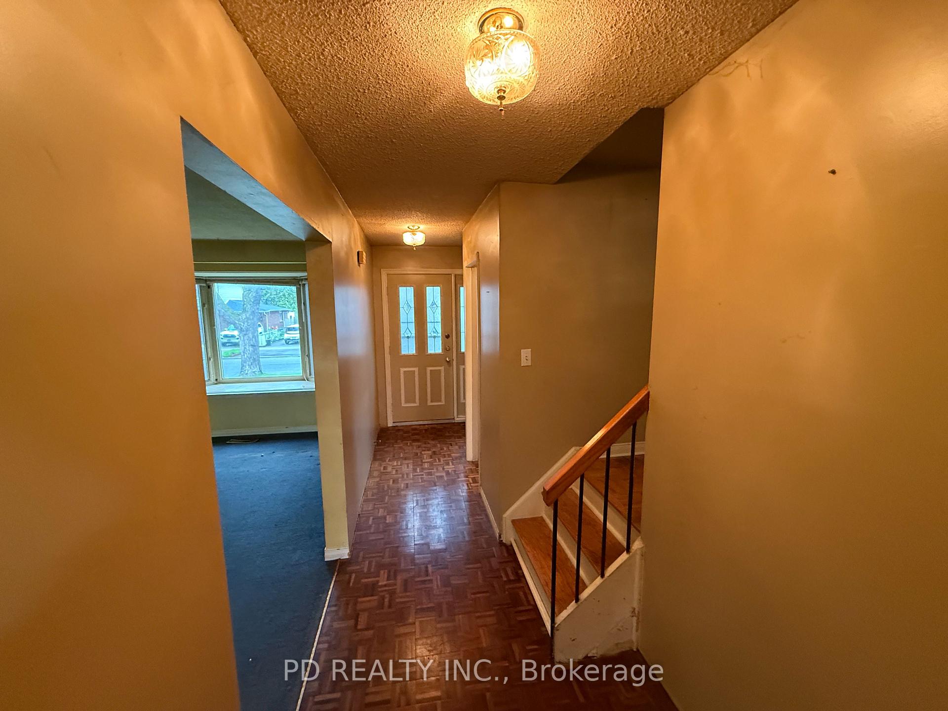 Photo 14 of 370 Rosedale Drive, Whitby, Downtown Whitby — HOMEH