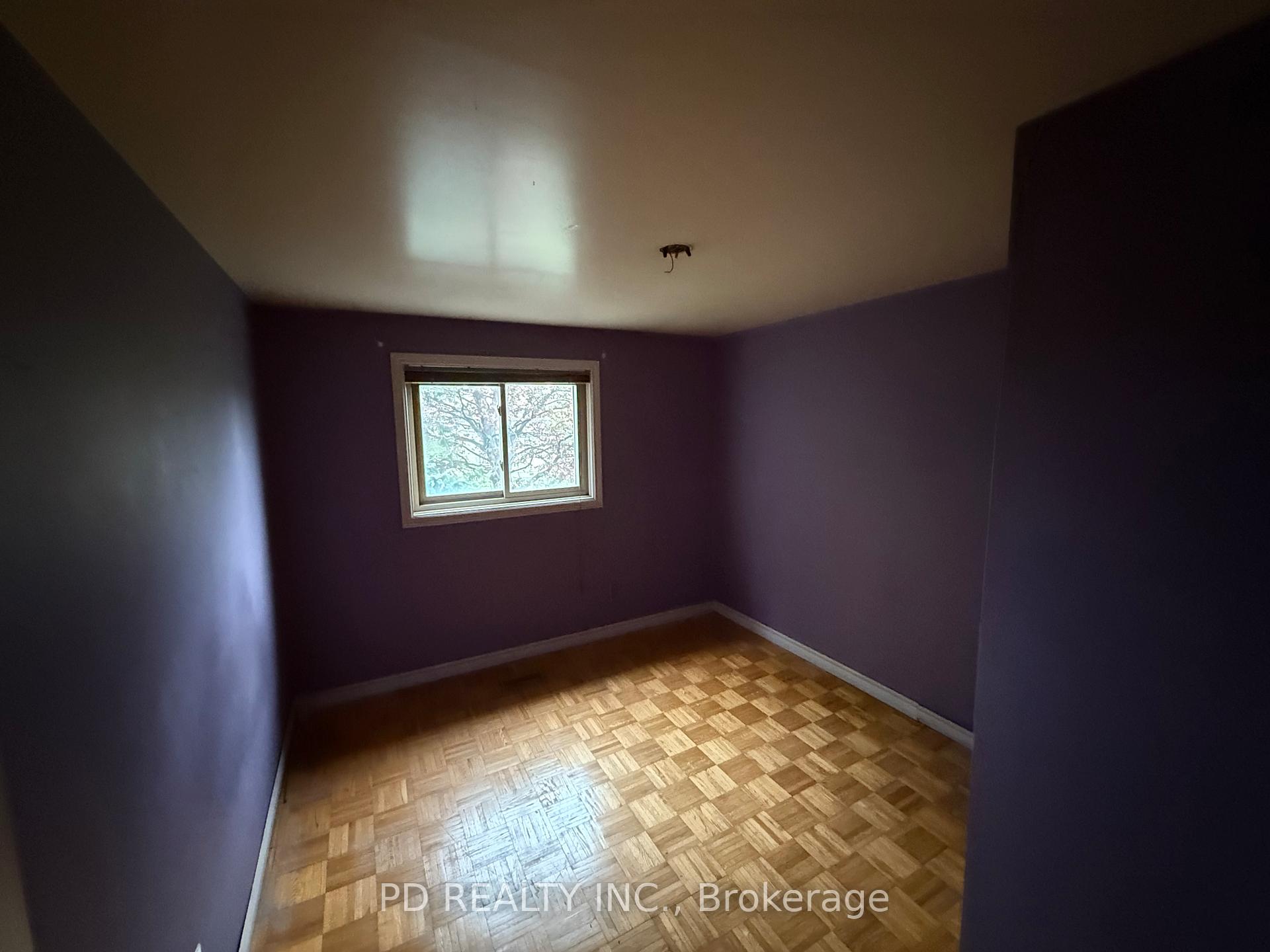 Photo 17 of 370 Rosedale Drive, Whitby, Downtown Whitby — HOMEH