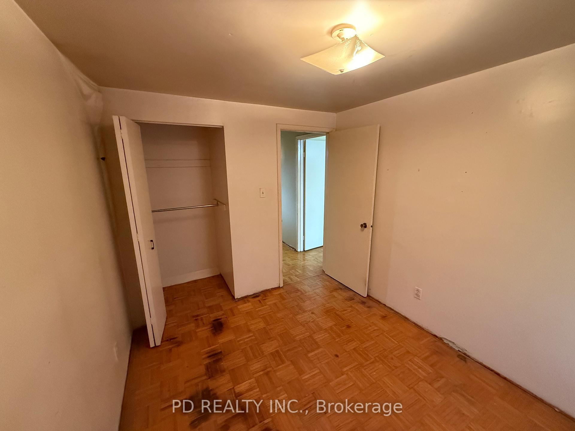 Photo 23 of 370 Rosedale Drive, Whitby, Downtown Whitby — HOMEH