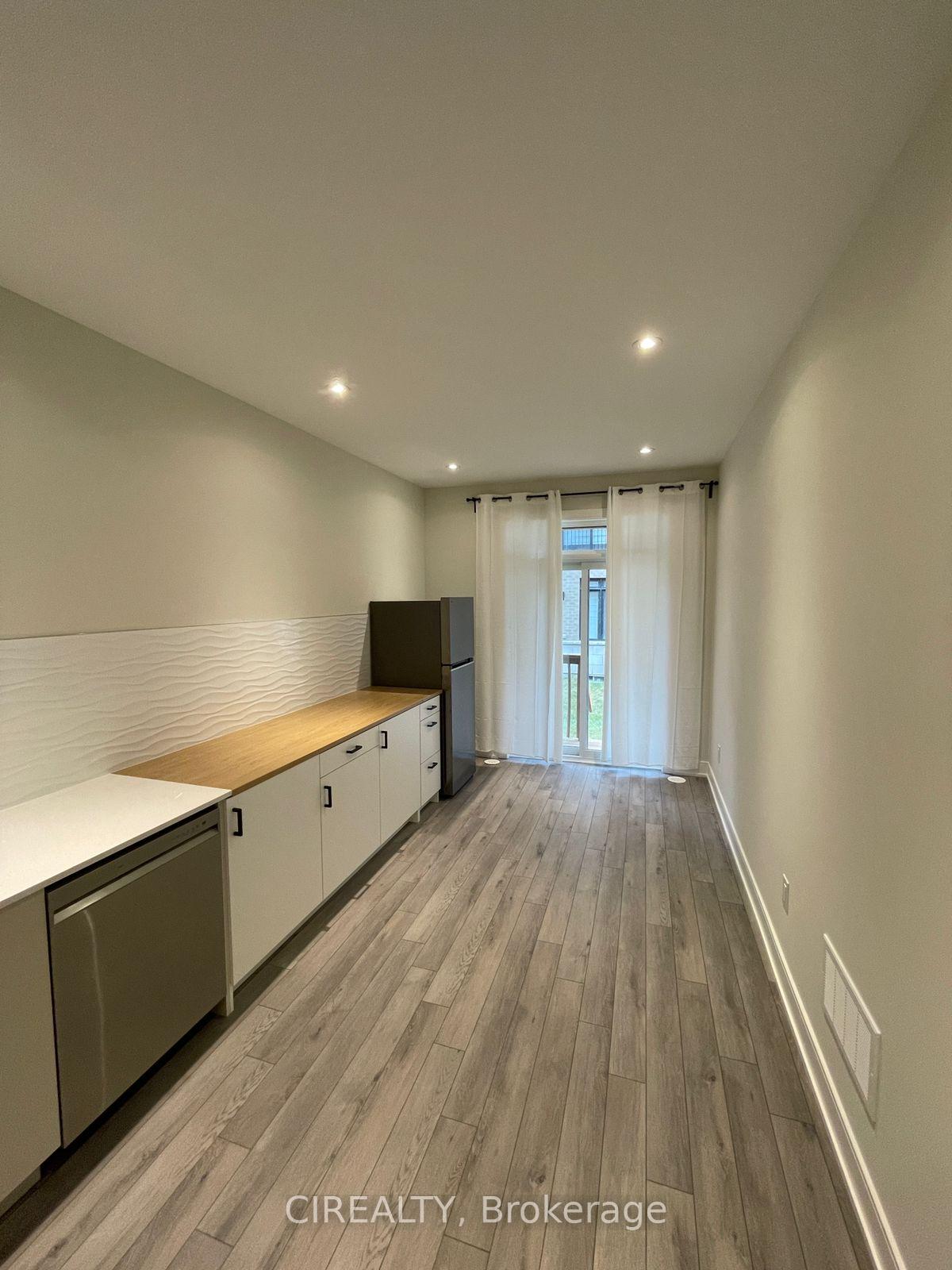 Photo 2 of 150 Sandwell Street, Vaughan, Vellore Village — HOMEH
