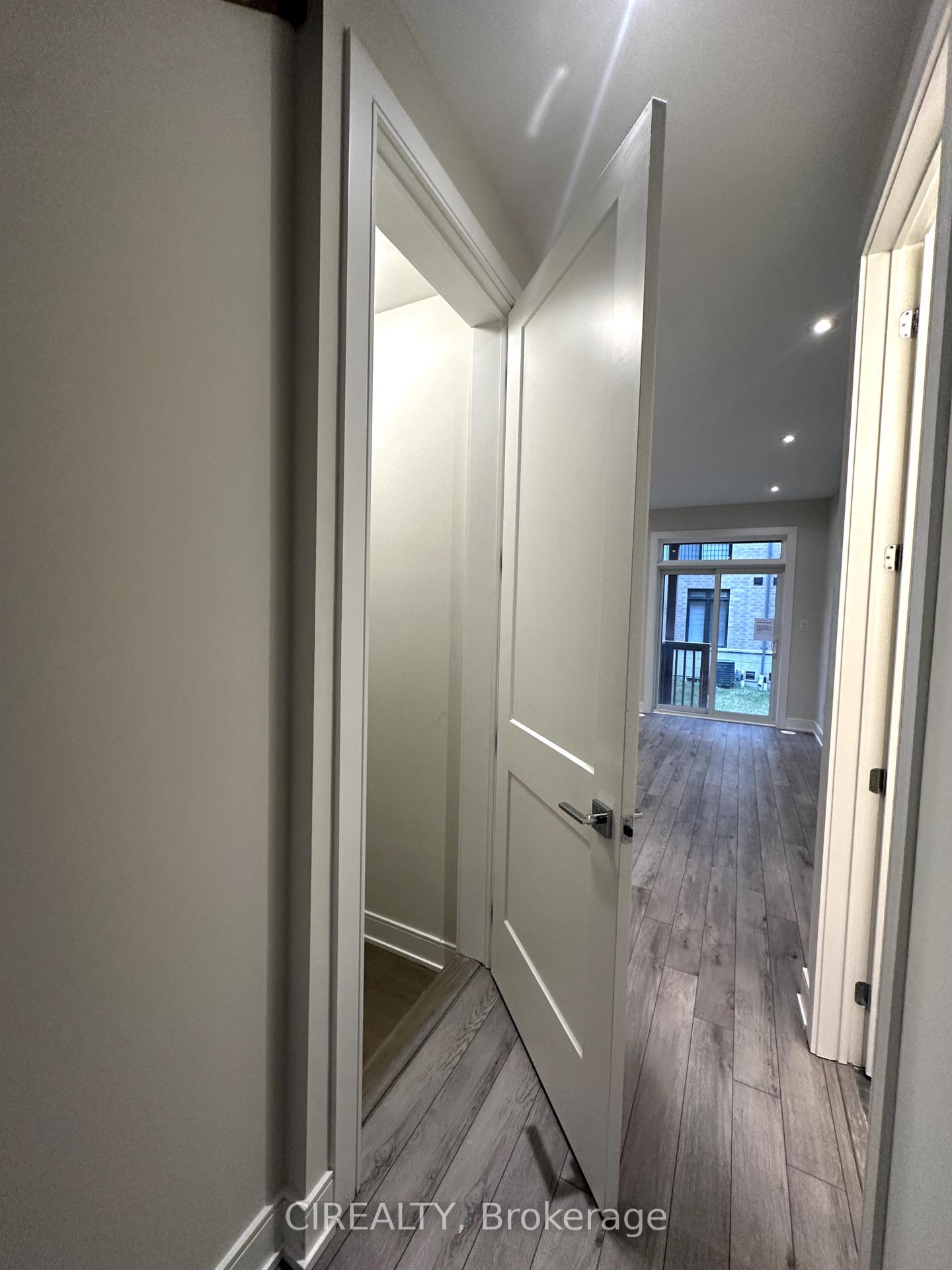 Photo 6 of 150 Sandwell Street, Vaughan, Vellore Village — HOMEH