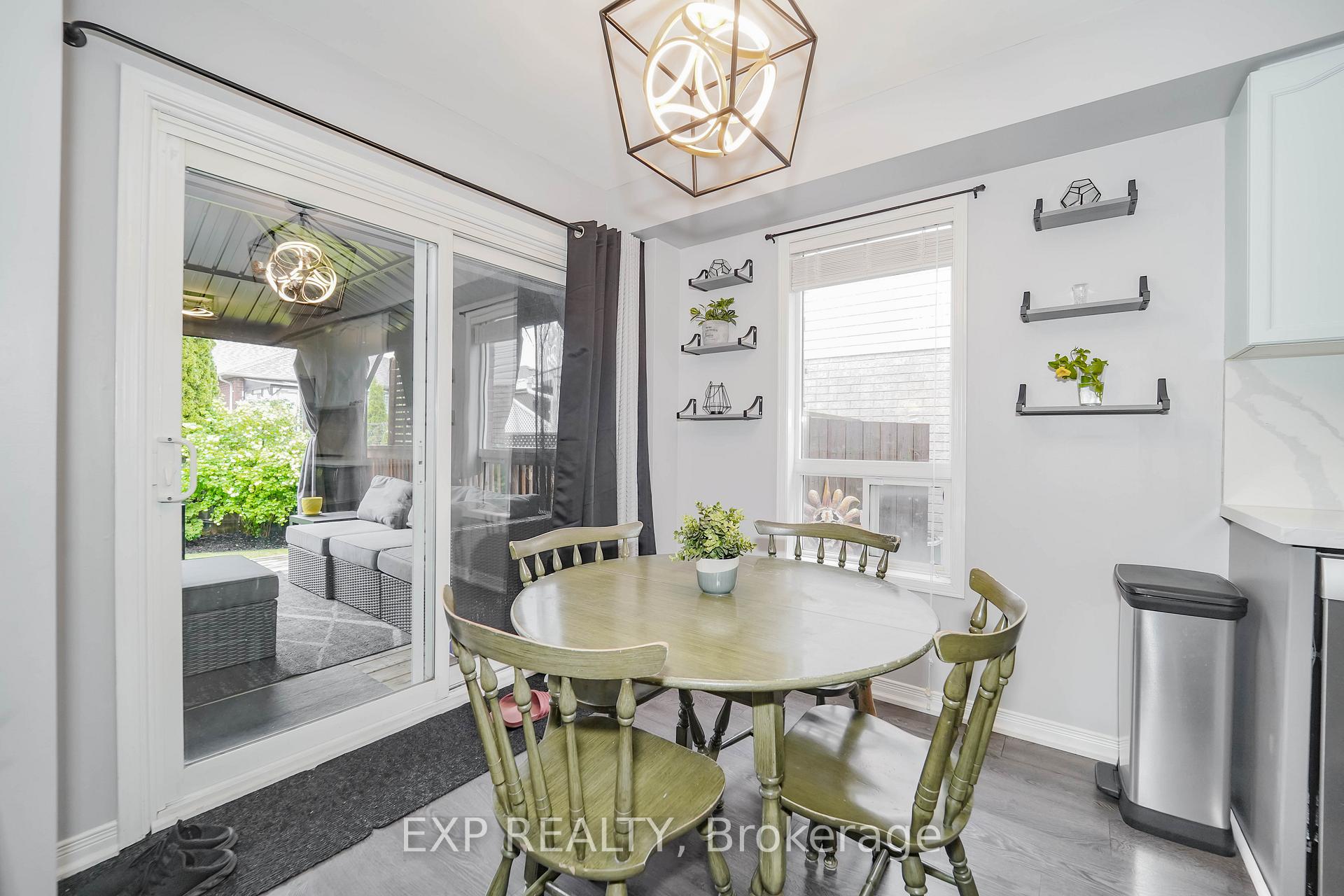 Photo 12 of 147 Lafayette Boulevard, Whitby, Williamsburg — HOMEH