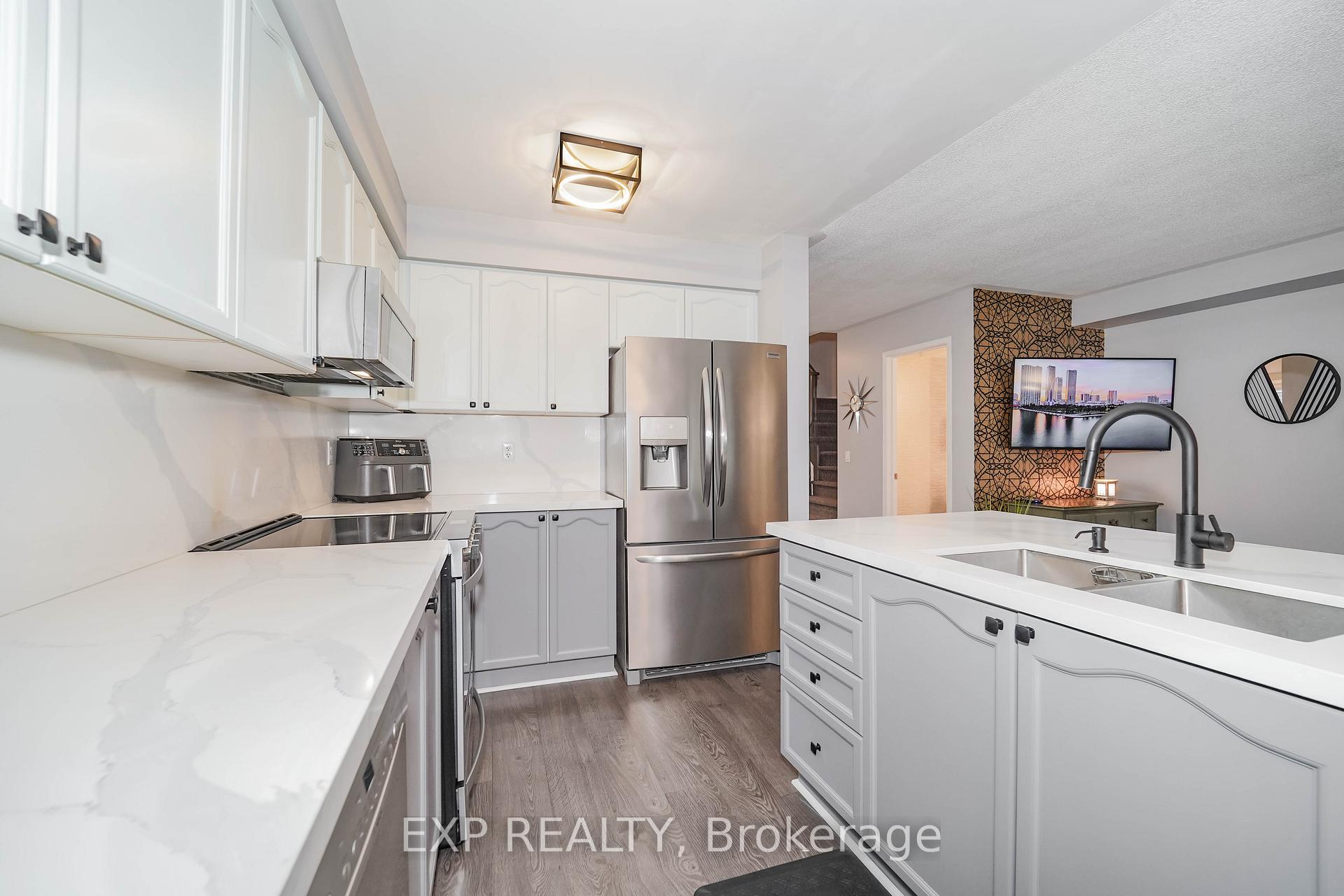 Photo 13 of 147 Lafayette Boulevard, Whitby, Williamsburg — HOMEH
