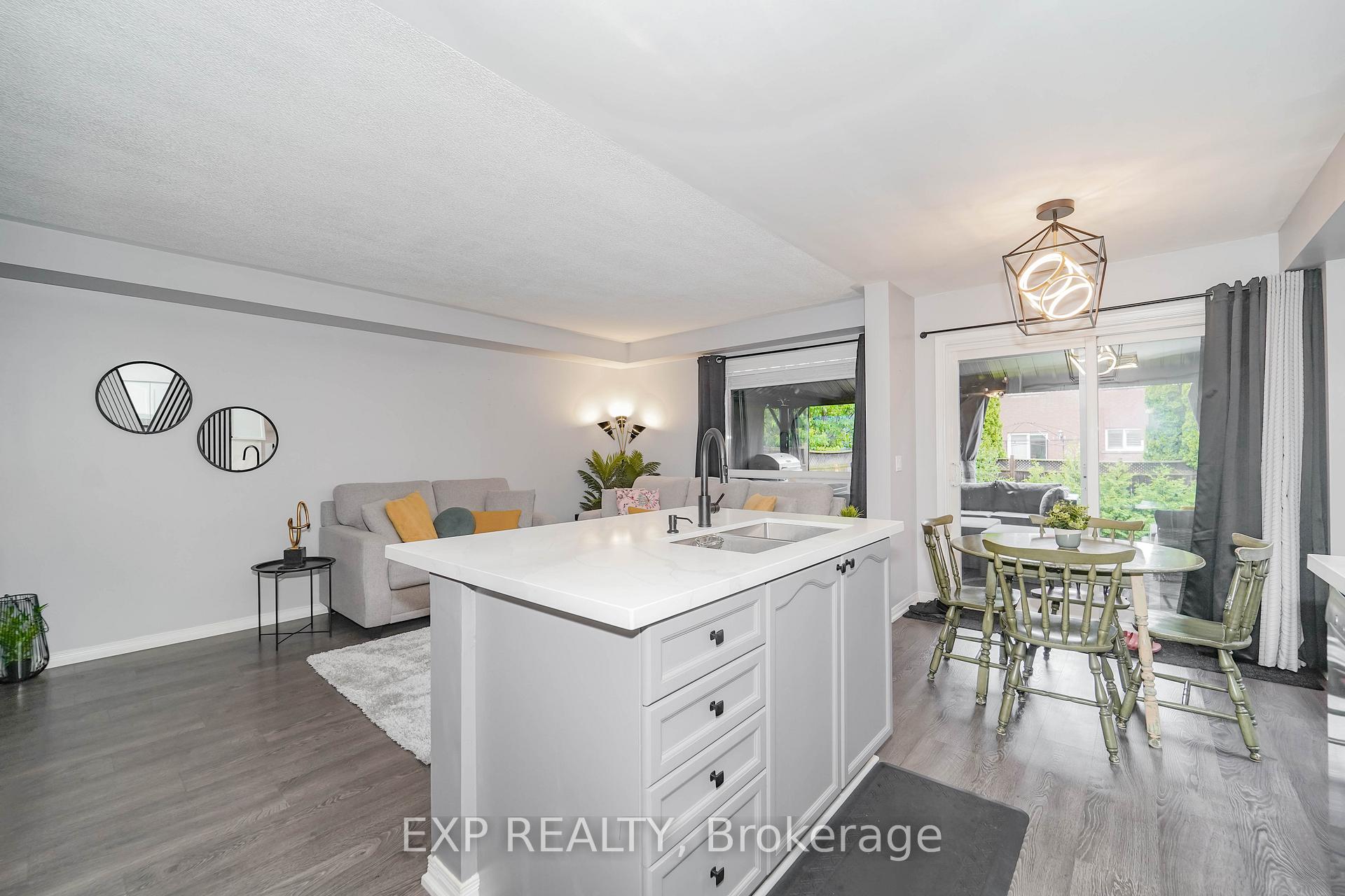 Photo 14 of 147 Lafayette Boulevard, Whitby, Williamsburg — HOMEH