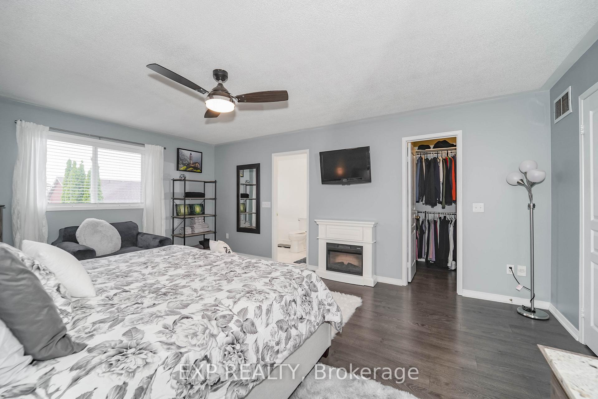 Photo 22 of 147 Lafayette Boulevard, Whitby, Williamsburg — HOMEH