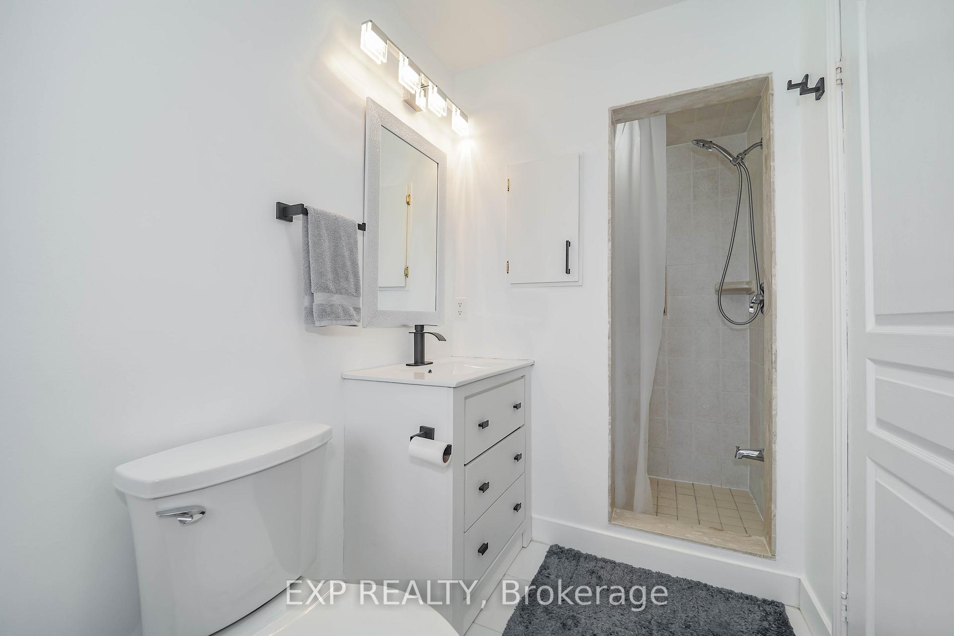 Photo 24 of 147 Lafayette Boulevard, Whitby, Williamsburg — HOMEH
