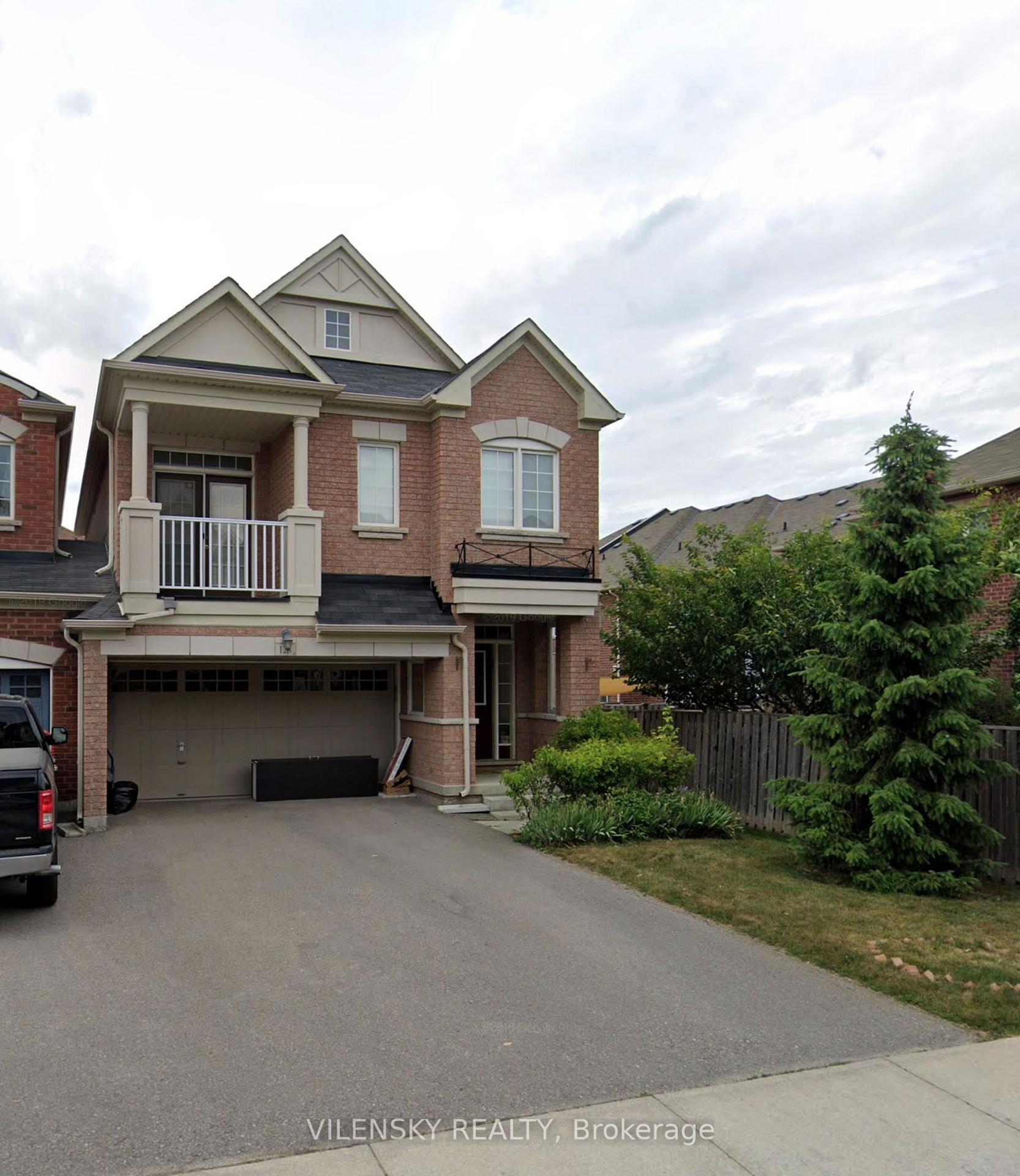 Front of Unit Lower, 128 Mintwood Road
