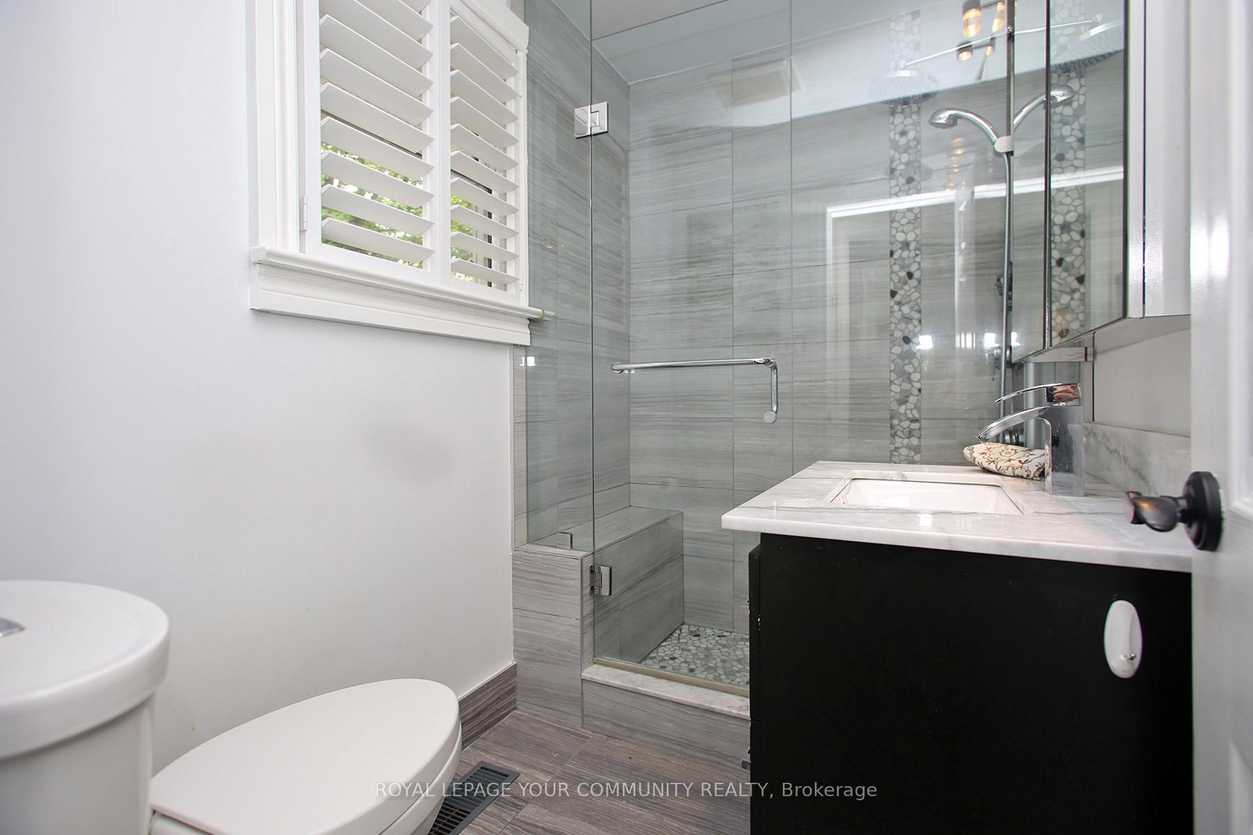 Photo 8 of 135 Gurnett Street, Aurora, Aurora Village — HOMEH