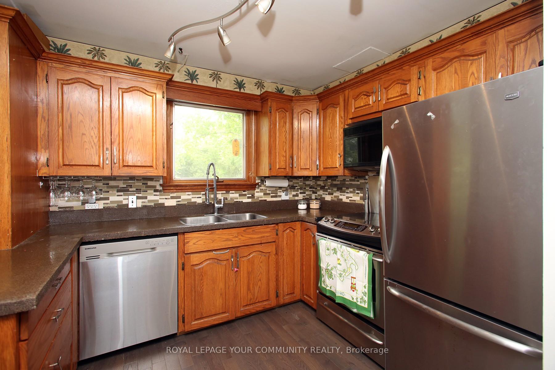 Photo 17 of 135 Gurnett Street, Aurora, Aurora Village — HOMEH