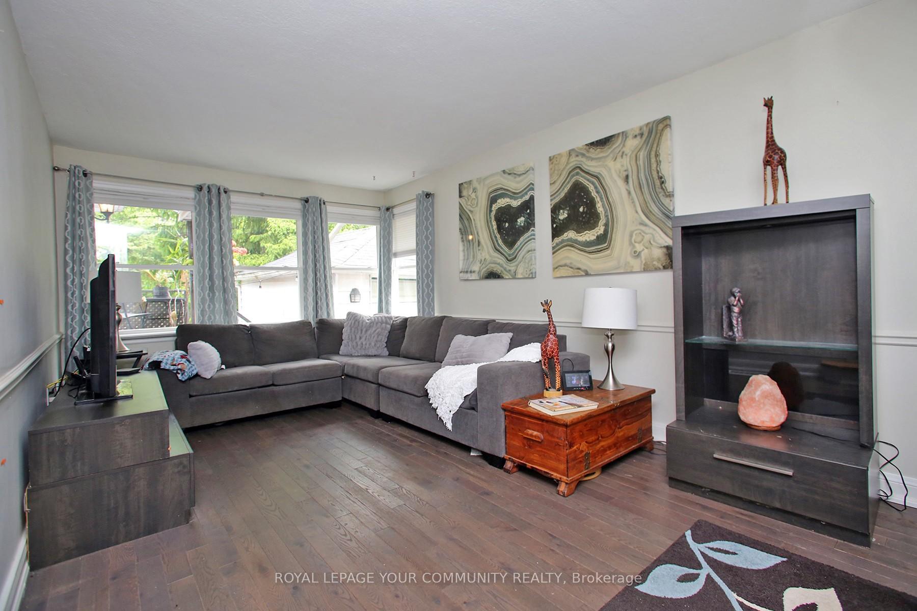 Photo 20 of 135 Gurnett Street, Aurora, Aurora Village — HOMEH