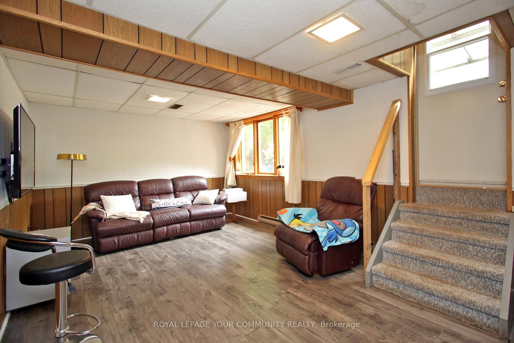 Photo 23 of 135 Gurnett Street, Aurora, Aurora Village — HOMEH