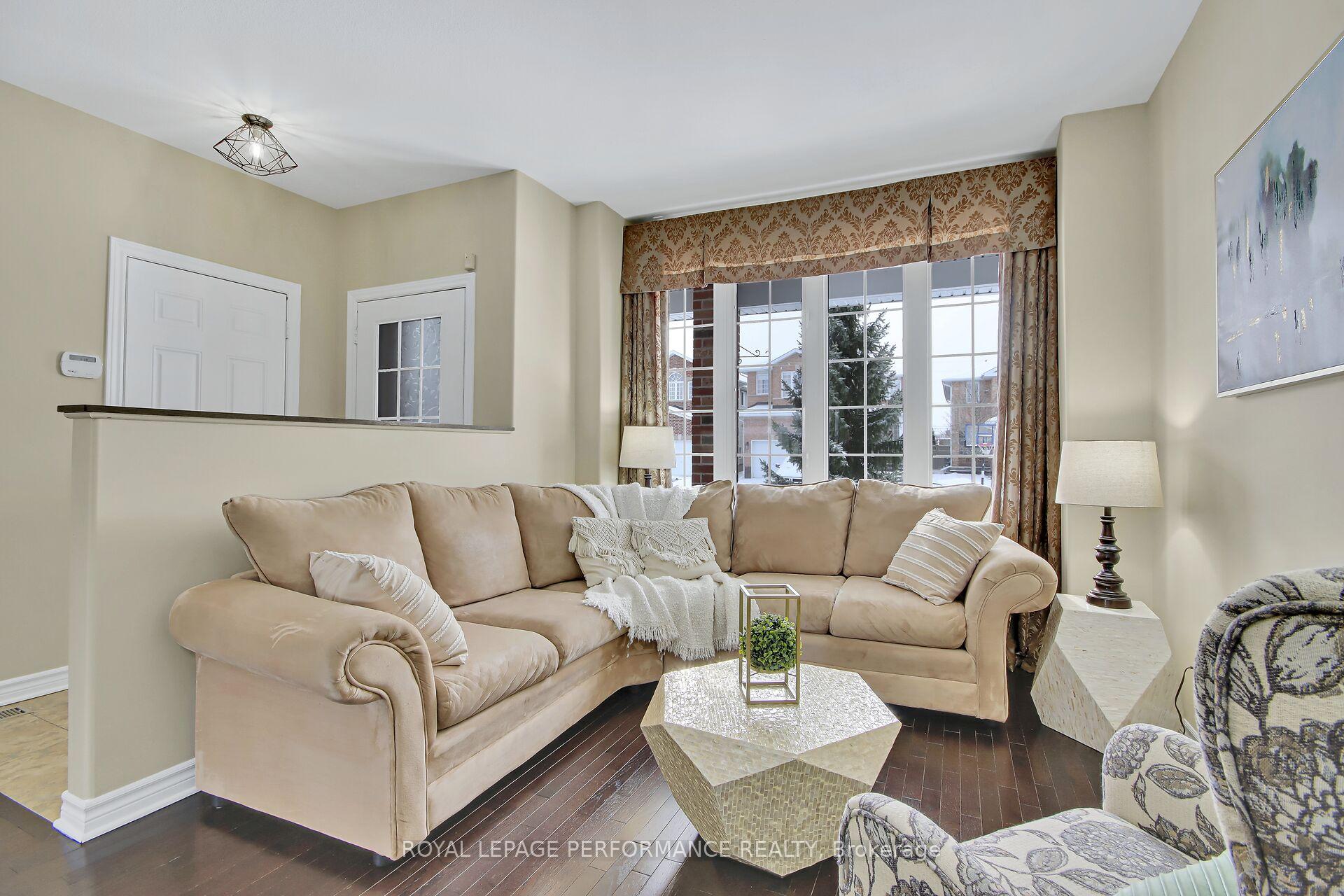 Photo 12 of 1936 Schroeder Crescent, Ottawa, Springridge/East Village — HOMEH