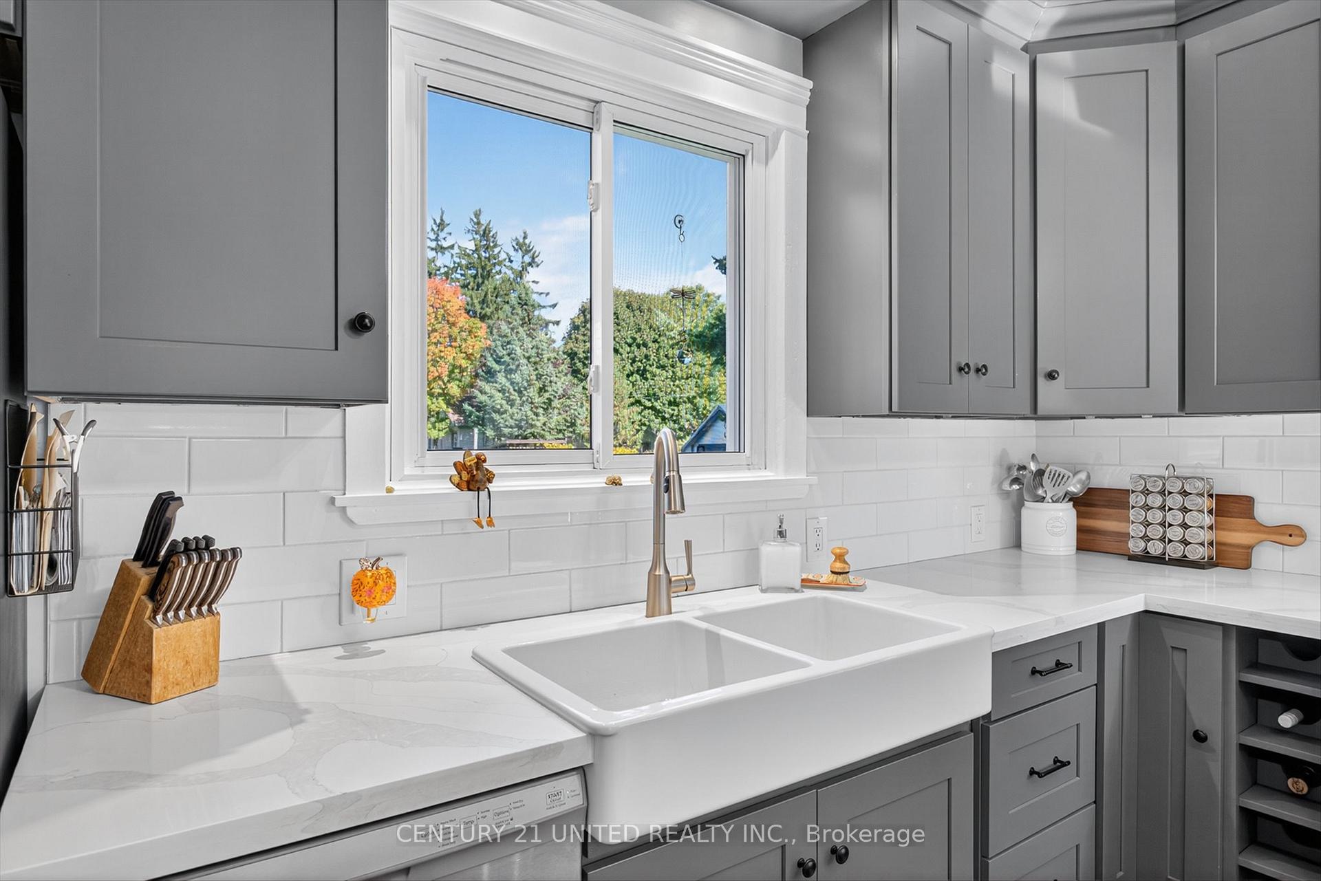 Photo 13 of 470 Rogers Street, Peterborough, Ashburnham Ward 4 — HOMEH