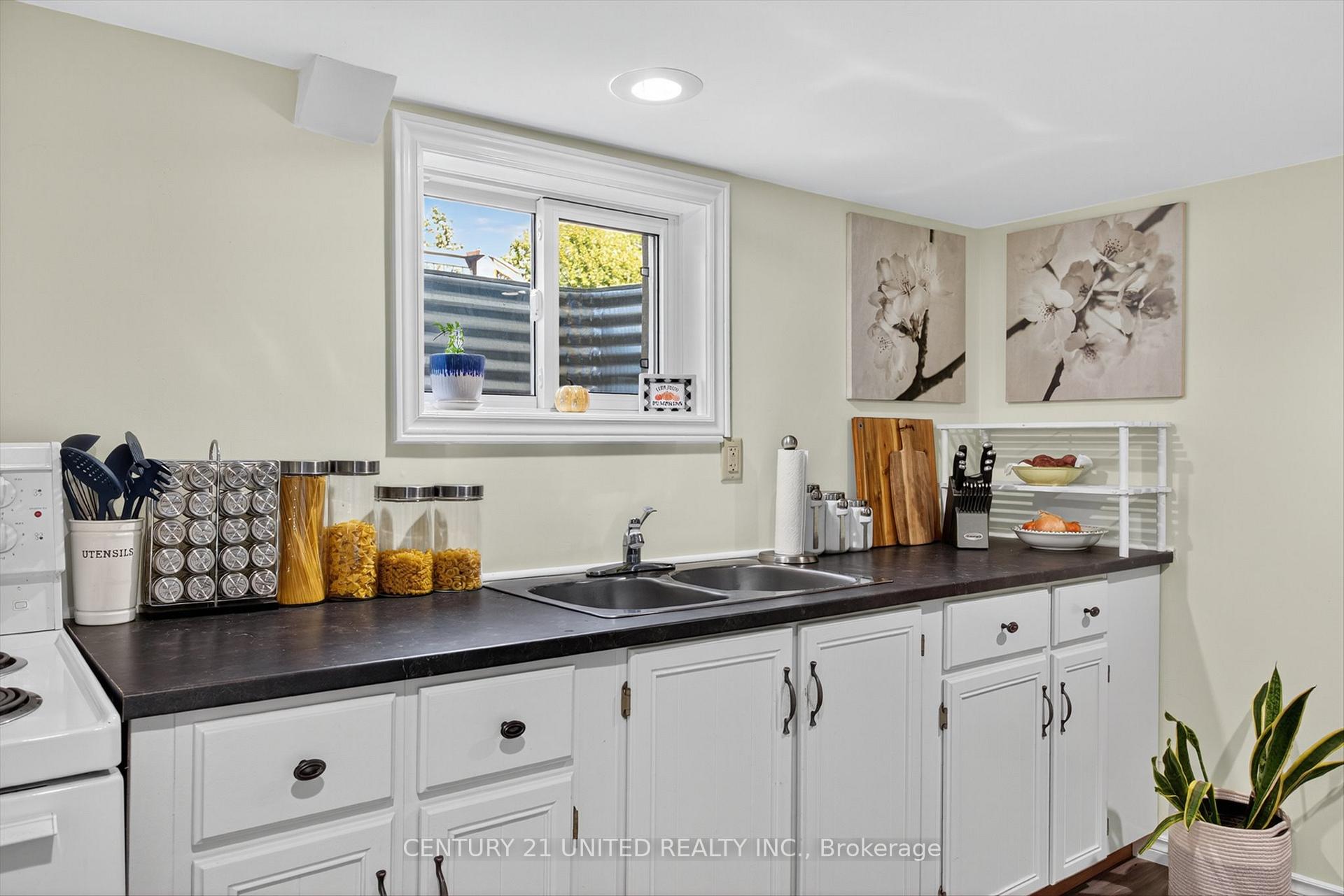 Photo 27 of 470 Rogers Street, Peterborough, Ashburnham Ward 4 — HOMEH