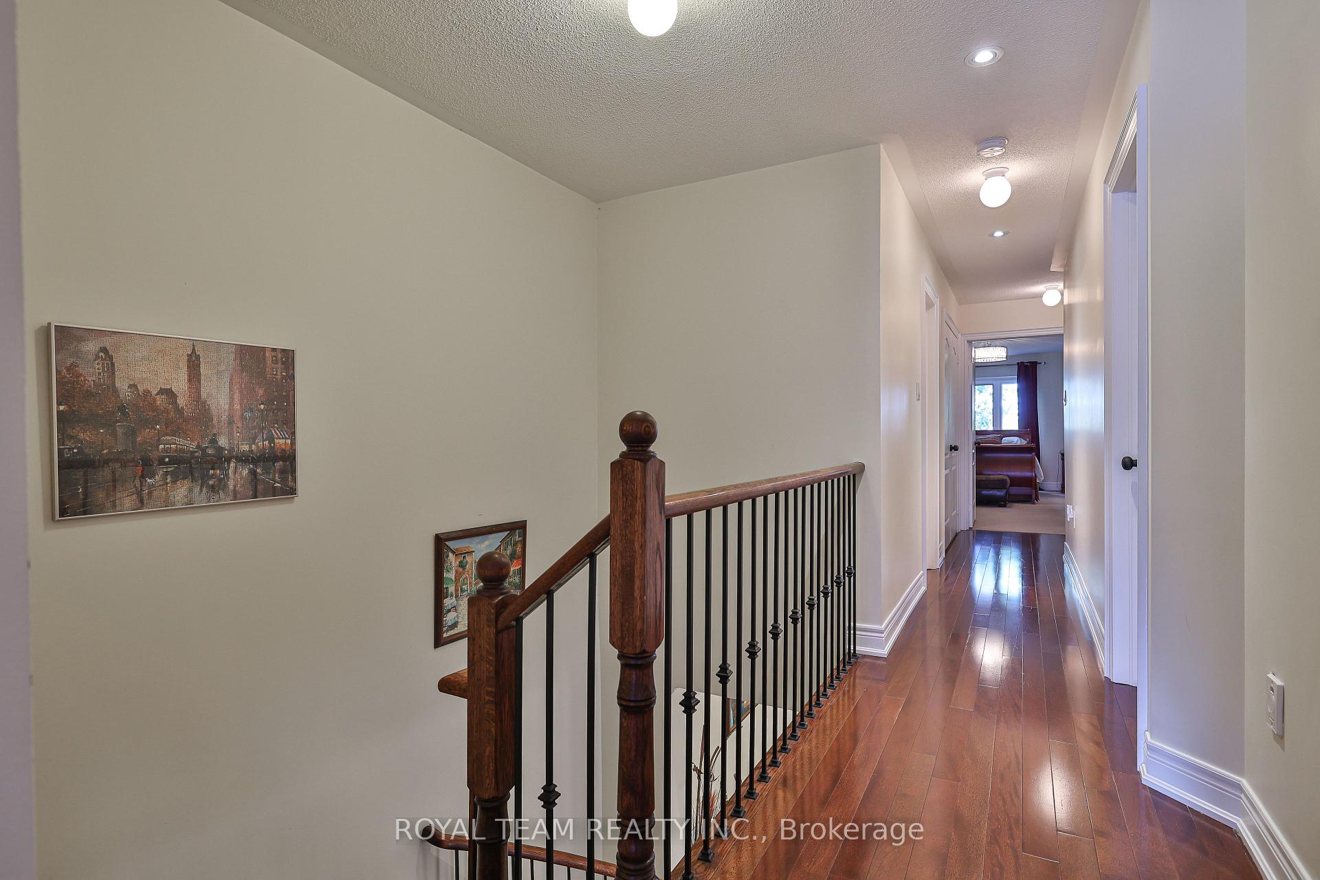 Photo 27 of 299 Bathurst Glen Drive W, Vaughan, Patterson — HOMEH