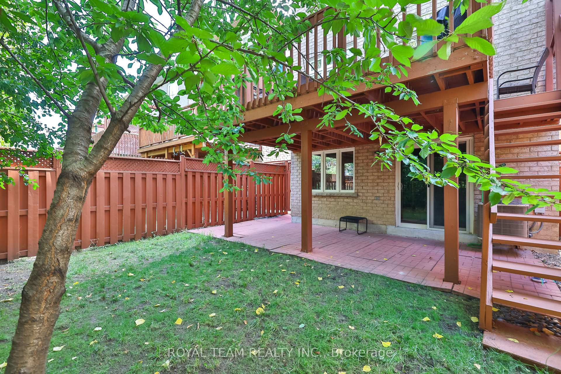 Photo 32 of 299 Bathurst Glen Drive W, Vaughan, Patterson — HOMEH