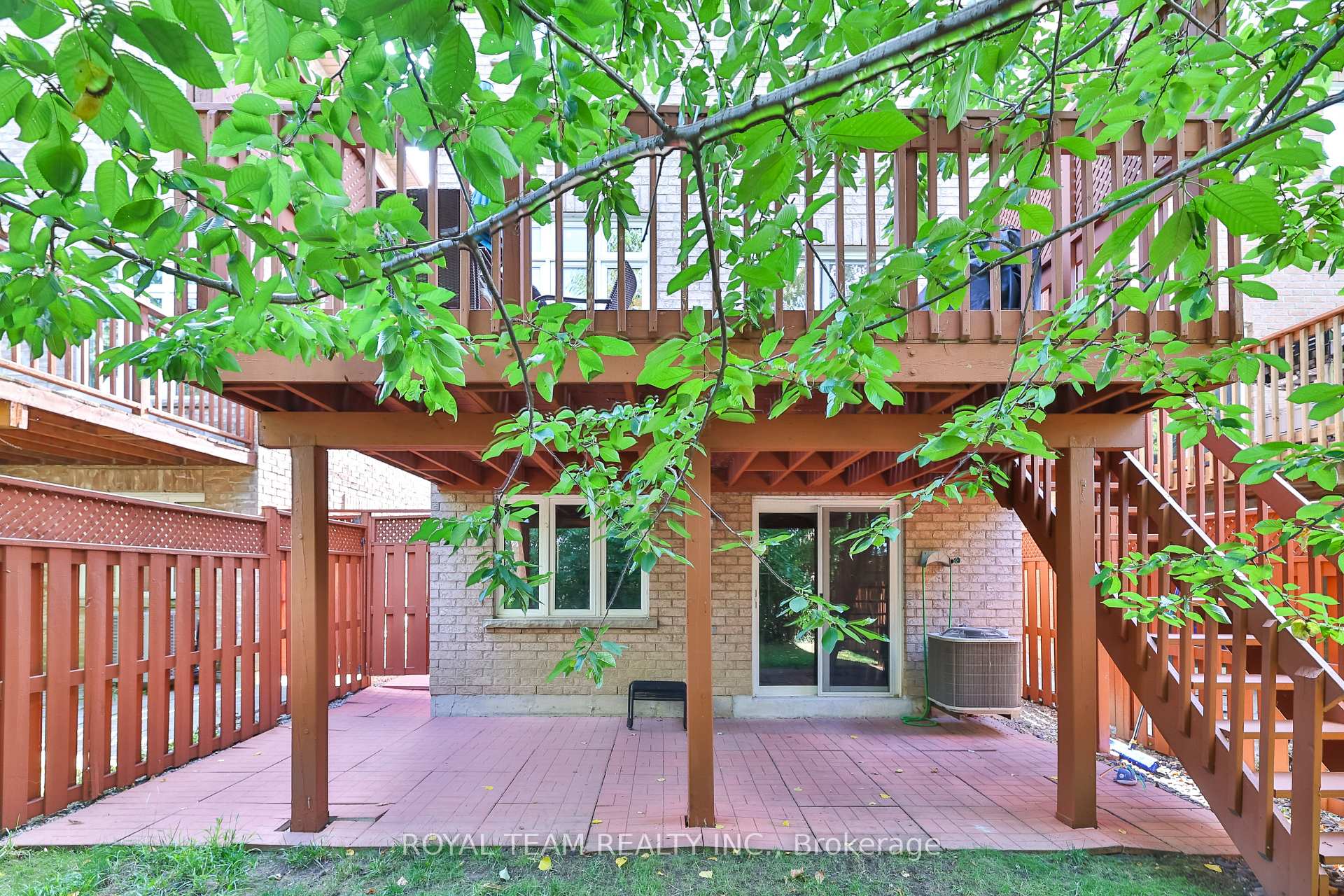 Photo 33 of 299 Bathurst Glen Drive W, Vaughan, Patterson — HOMEH