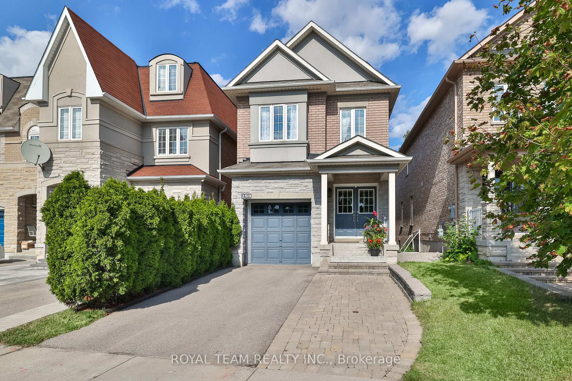 Photo 34 of 299 Bathurst Glen Drive W, Vaughan, Patterson — HOMEH
