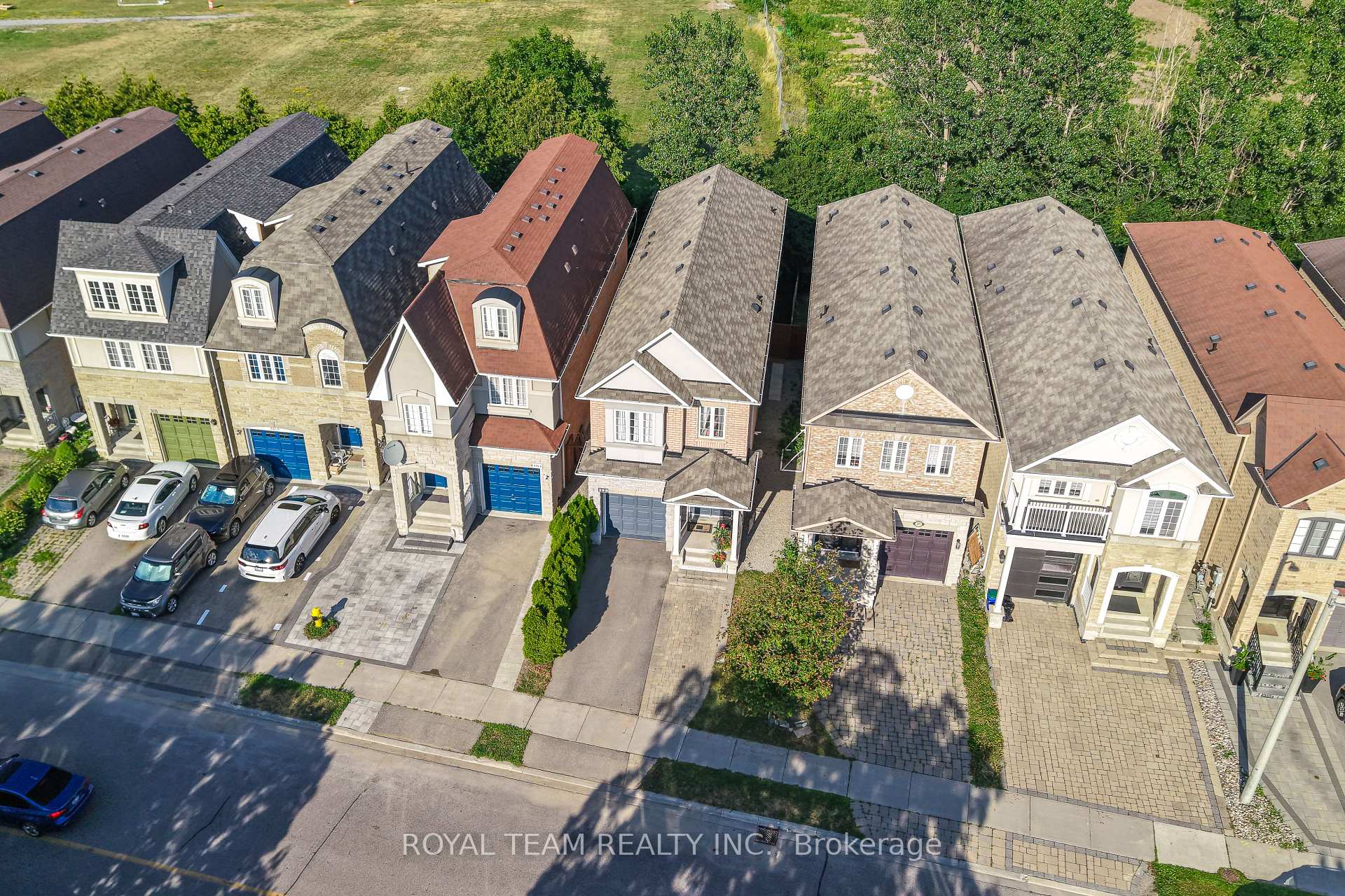 Photo 36 of 299 Bathurst Glen Drive W, Vaughan, Patterson — HOMEH