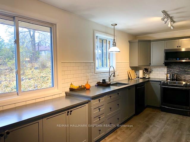 Photo 12 of 1186 Cartier Boulevard, Peterborough, Northcrest Ward 5 — HOMEH