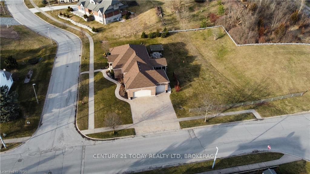 Photo 14 of 14 Adah Court, Welland, Prince Charles — HOMEH