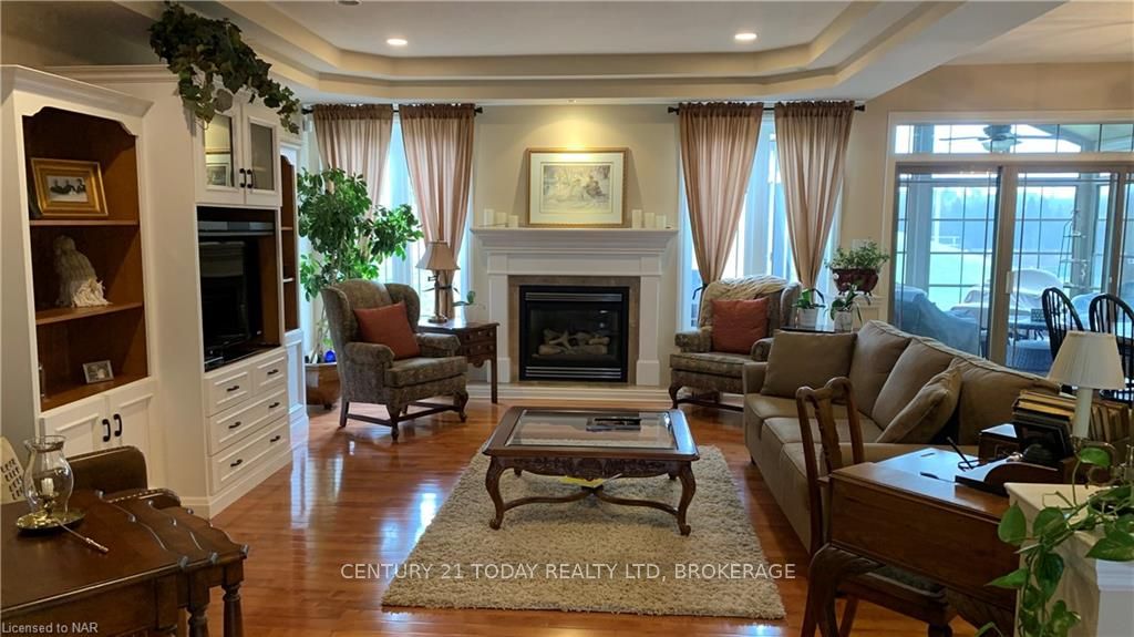Photo 21 of 14 Adah Court, Welland, Prince Charles — HOMEH
