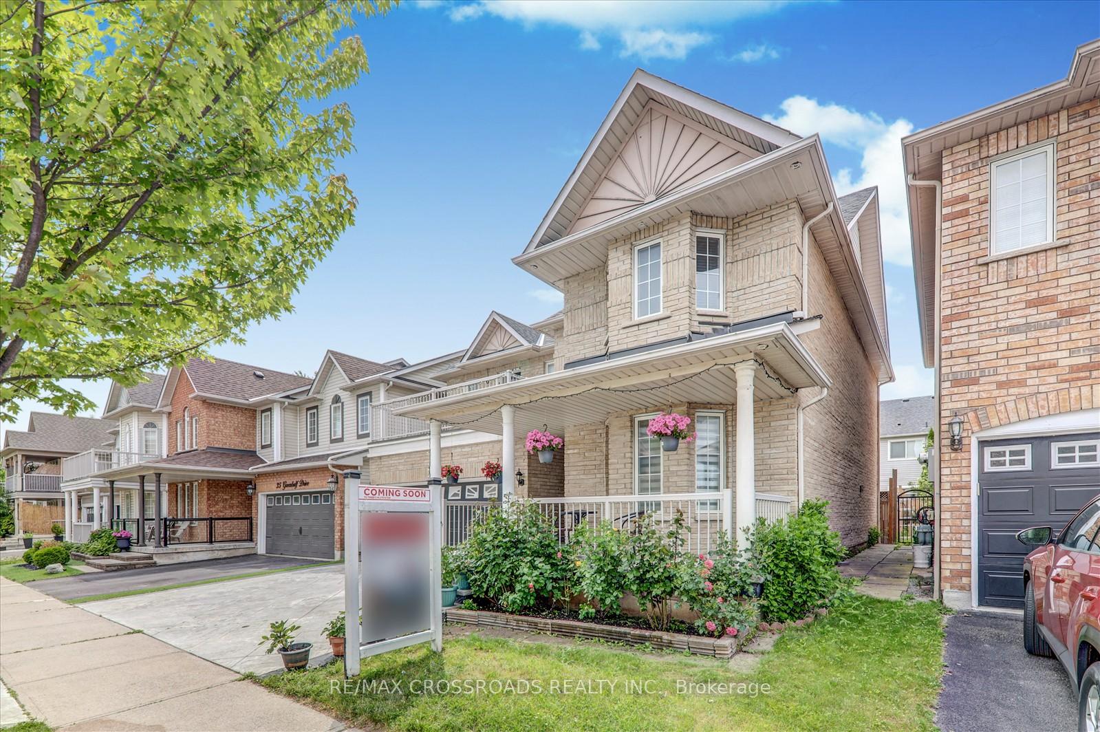 Photo 3 of 33 Greenhalf Drive, Ajax, South East — HOMEH