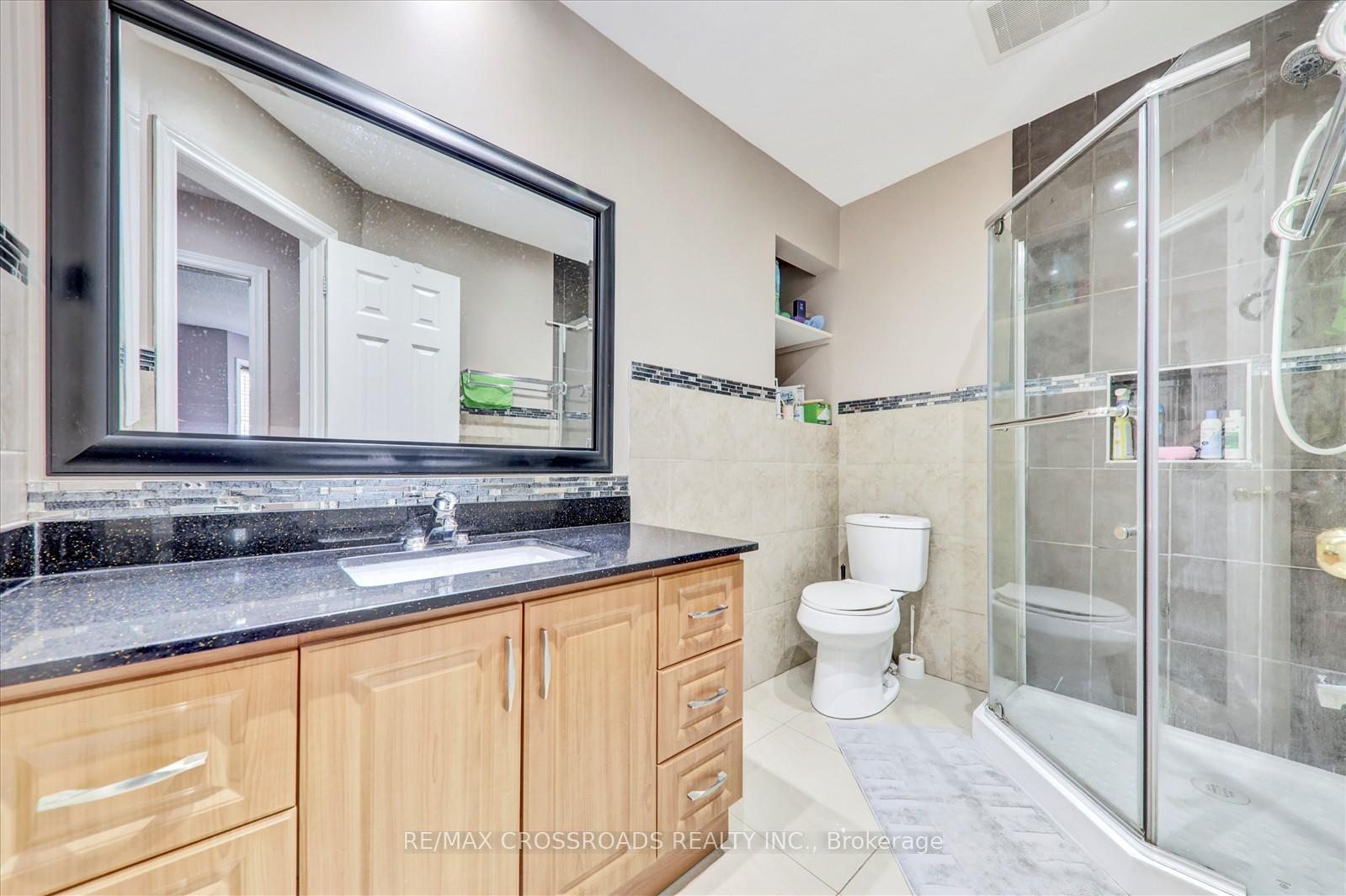 Photo 26 of 33 Greenhalf Drive, Ajax, South East — HOMEH