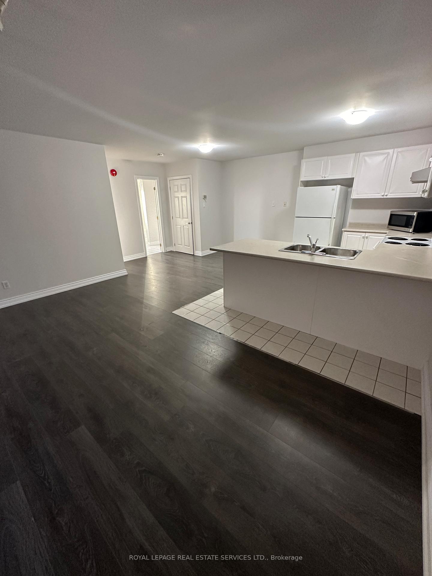 Photo 12 of Unit 203, 10055 Keele Street, Vaughan, Maple — HOMEH