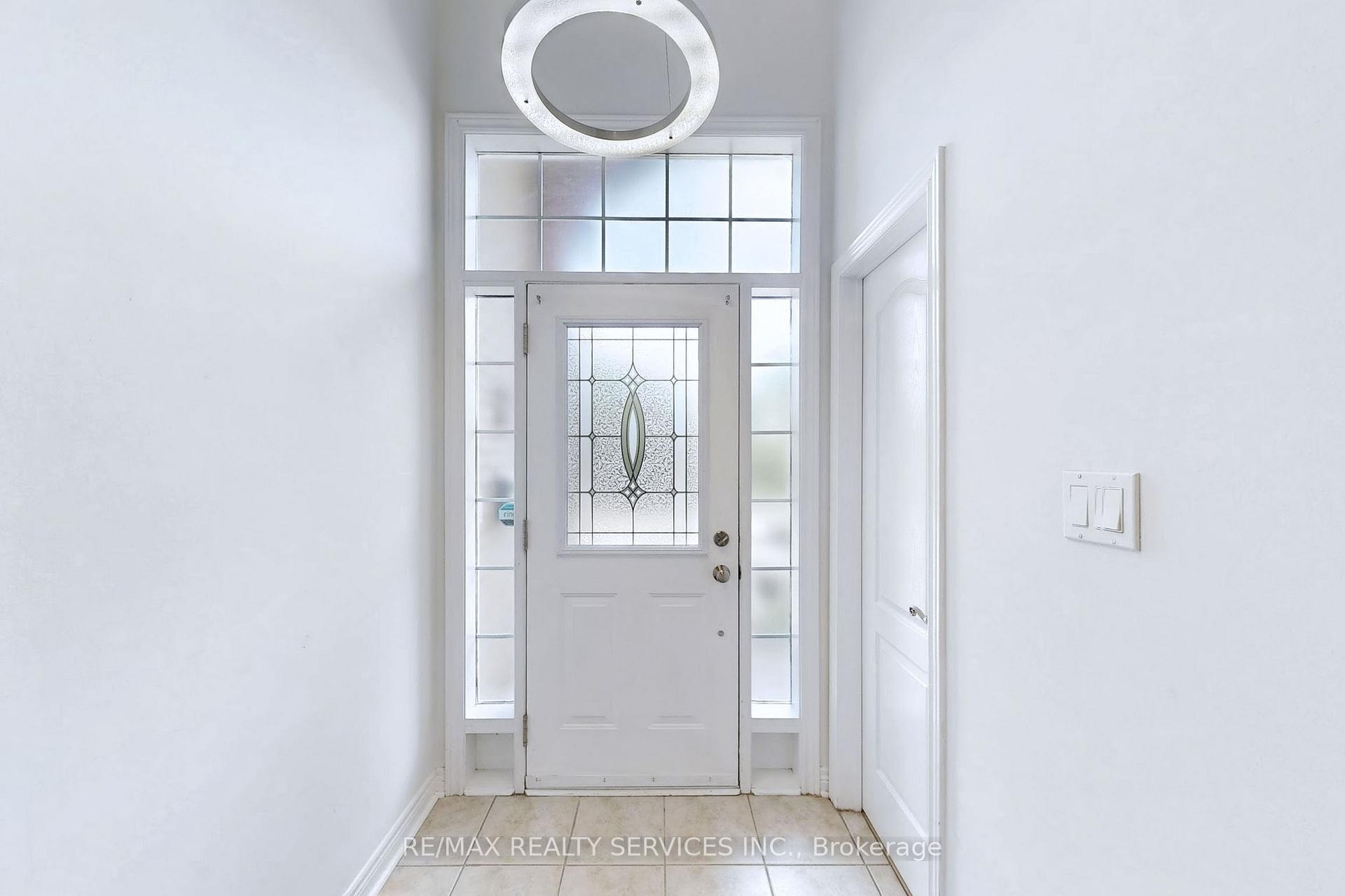 Photo 4 of 295 John Deisman Boulevard, Vaughan, Vellore Village — HOMEH