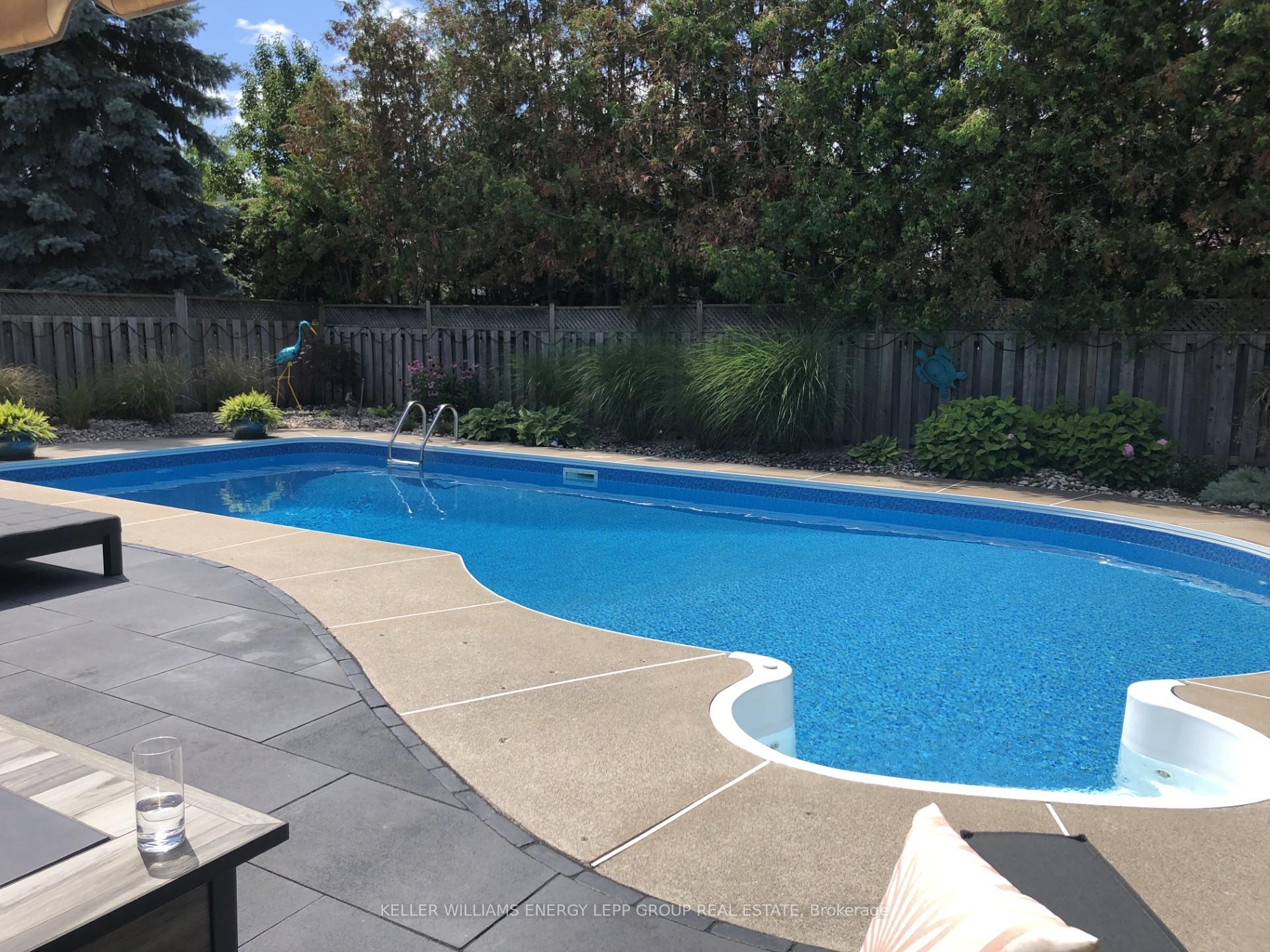 Photo 46 of 12 O'malley Crescent, Whitby, Pringle Creek — HOMEH