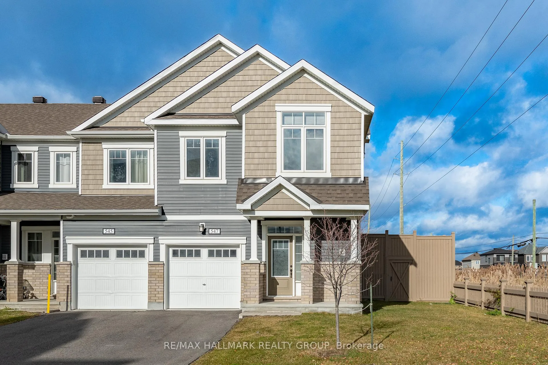 Front of 547 Catleaf Row
