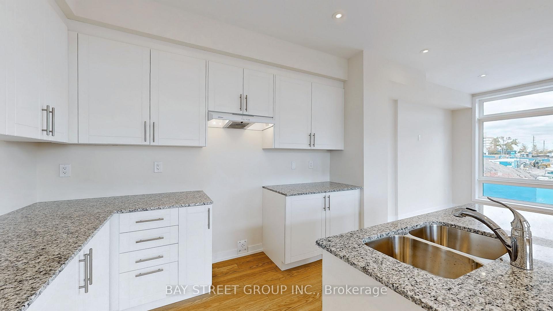 Photo 10 of 4 Dandara Gate, Vaughan, Steeles West Industrial — HOMEH