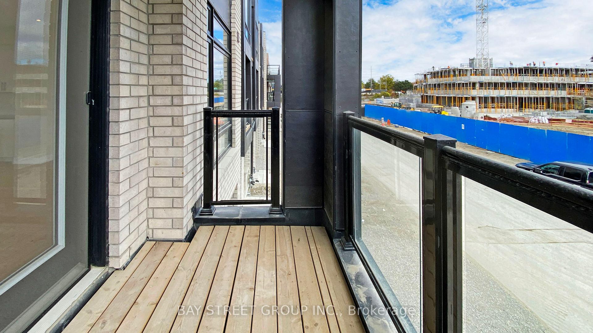 Photo 15 of 4 Dandara Gate, Vaughan, Steeles West Industrial — HOMEH