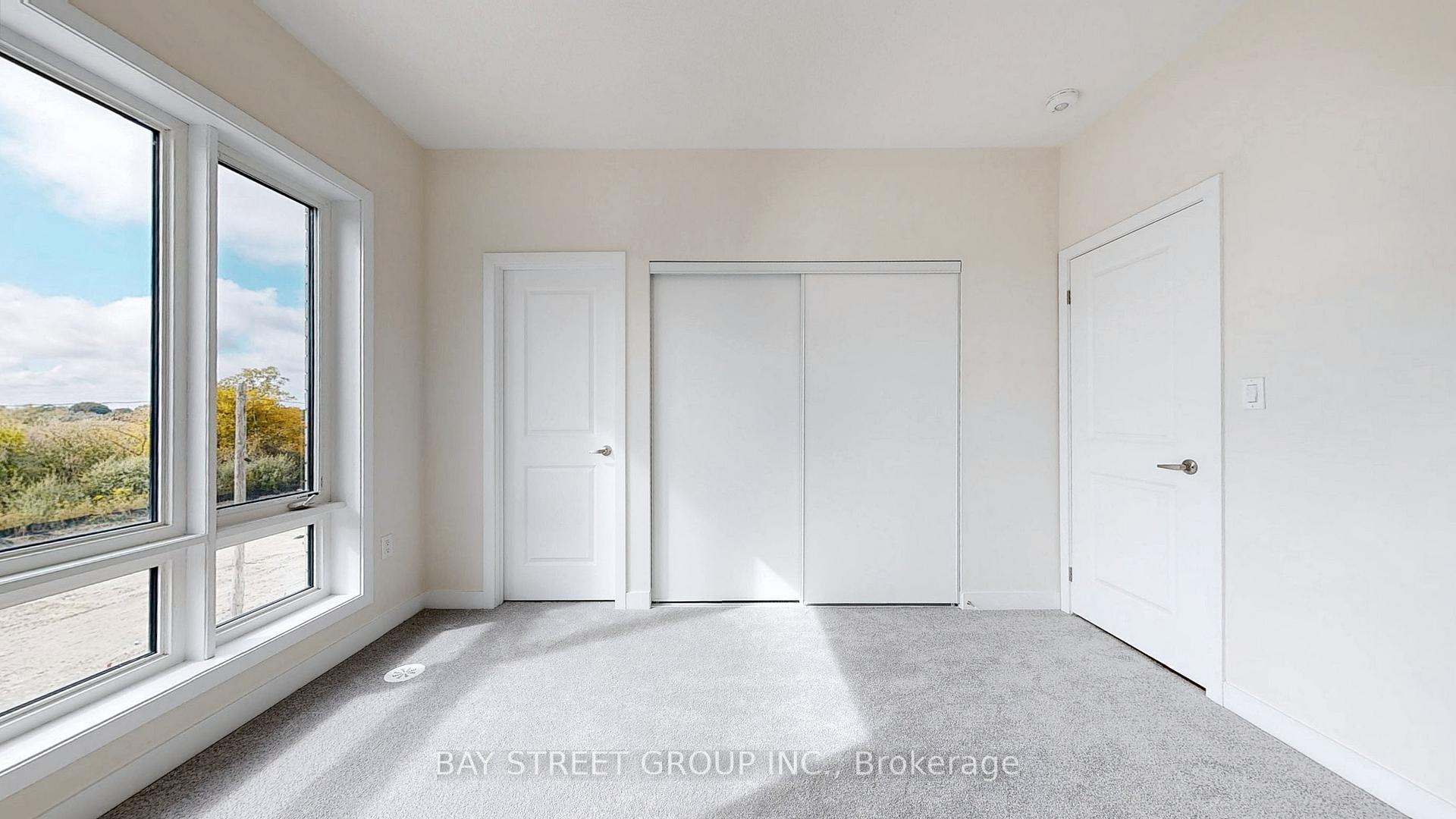 Photo 21 of 4 Dandara Gate, Vaughan, Steeles West Industrial — HOMEH