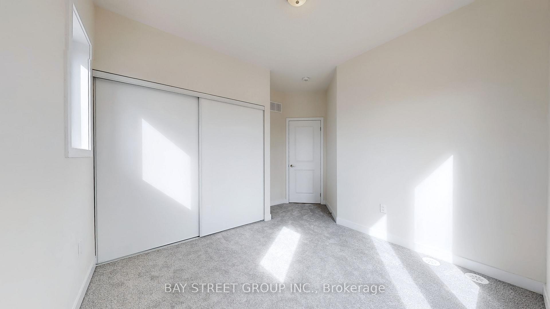 Photo 29 of 4 Dandara Gate, Vaughan, Steeles West Industrial — HOMEH