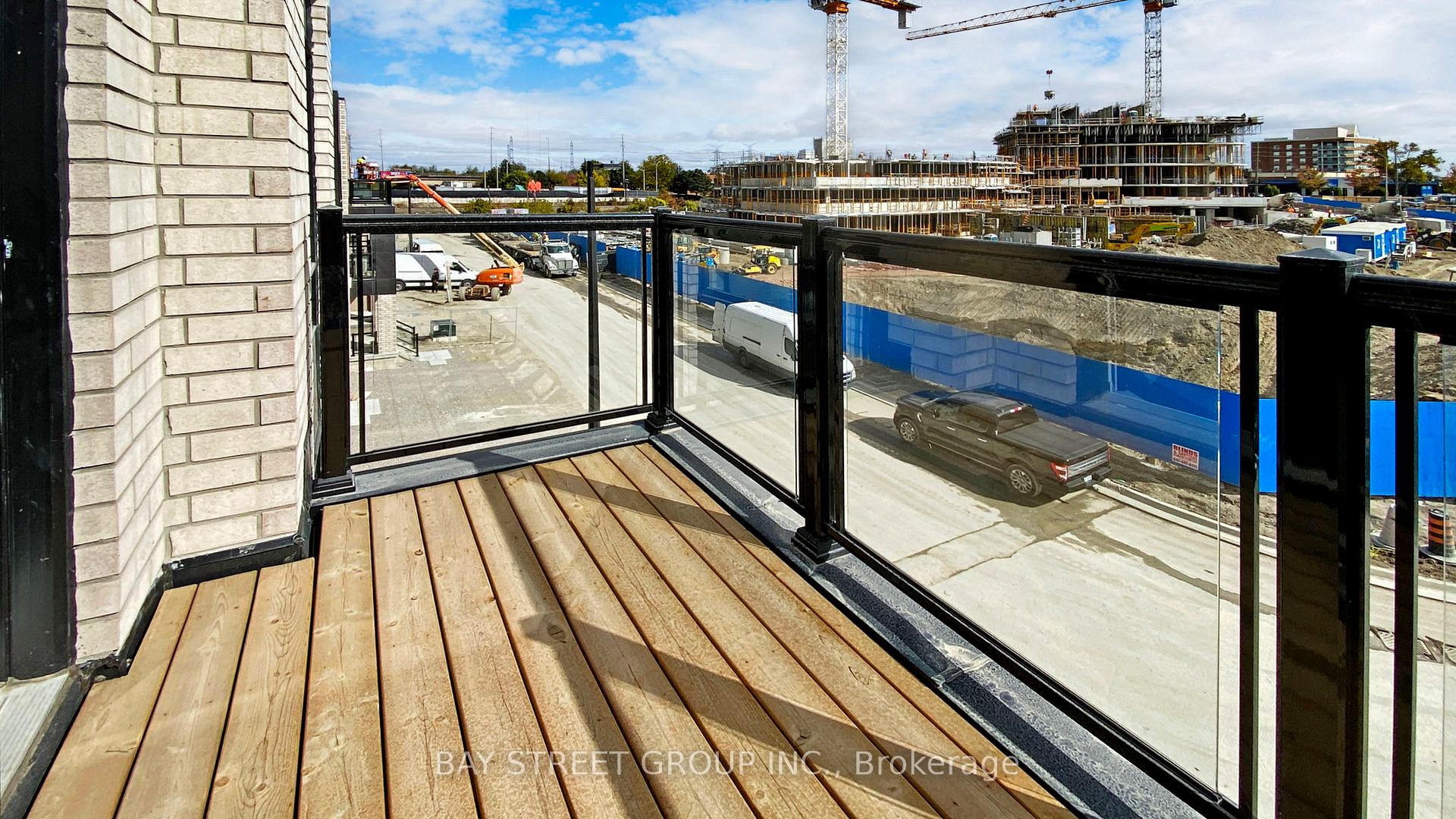 Photo 33 of 4 Dandara Gate, Vaughan, Steeles West Industrial — HOMEH