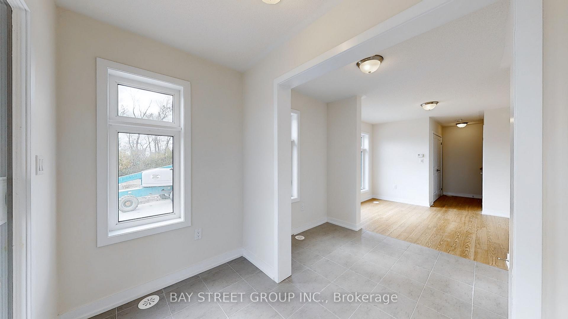 Photo 36 of 4 Dandara Gate, Vaughan, Steeles West Industrial — HOMEH
