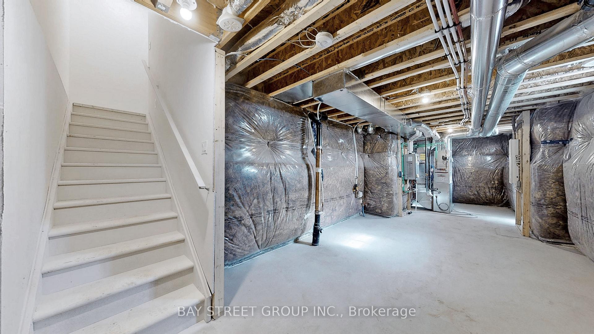 Photo 40 of 4 Dandara Gate, Vaughan, Steeles West Industrial — HOMEH