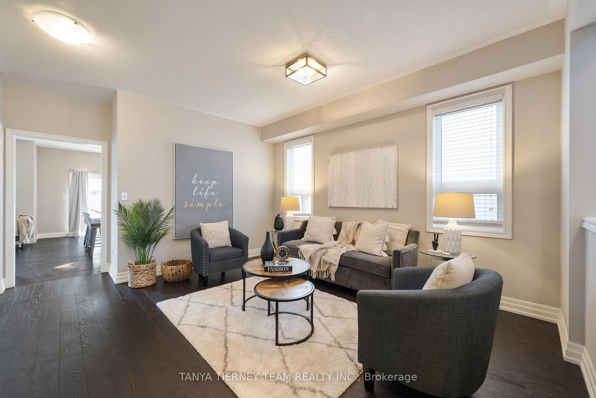 Photo 7 of 6 Mikayla Crescent, Whitby, Brooklin — HOMEH