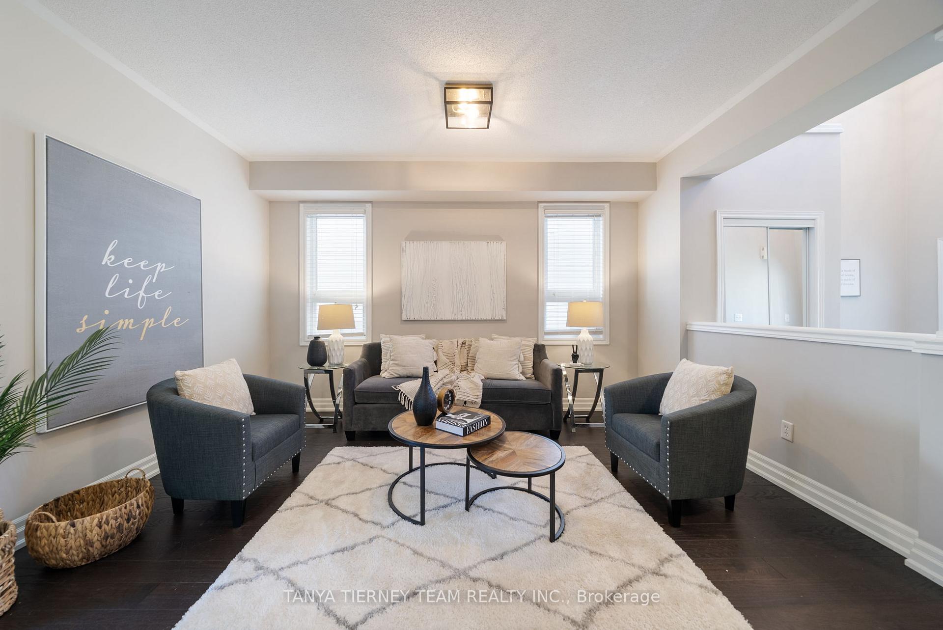 Photo 8 of 6 Mikayla Crescent, Whitby, Brooklin — HOMEH