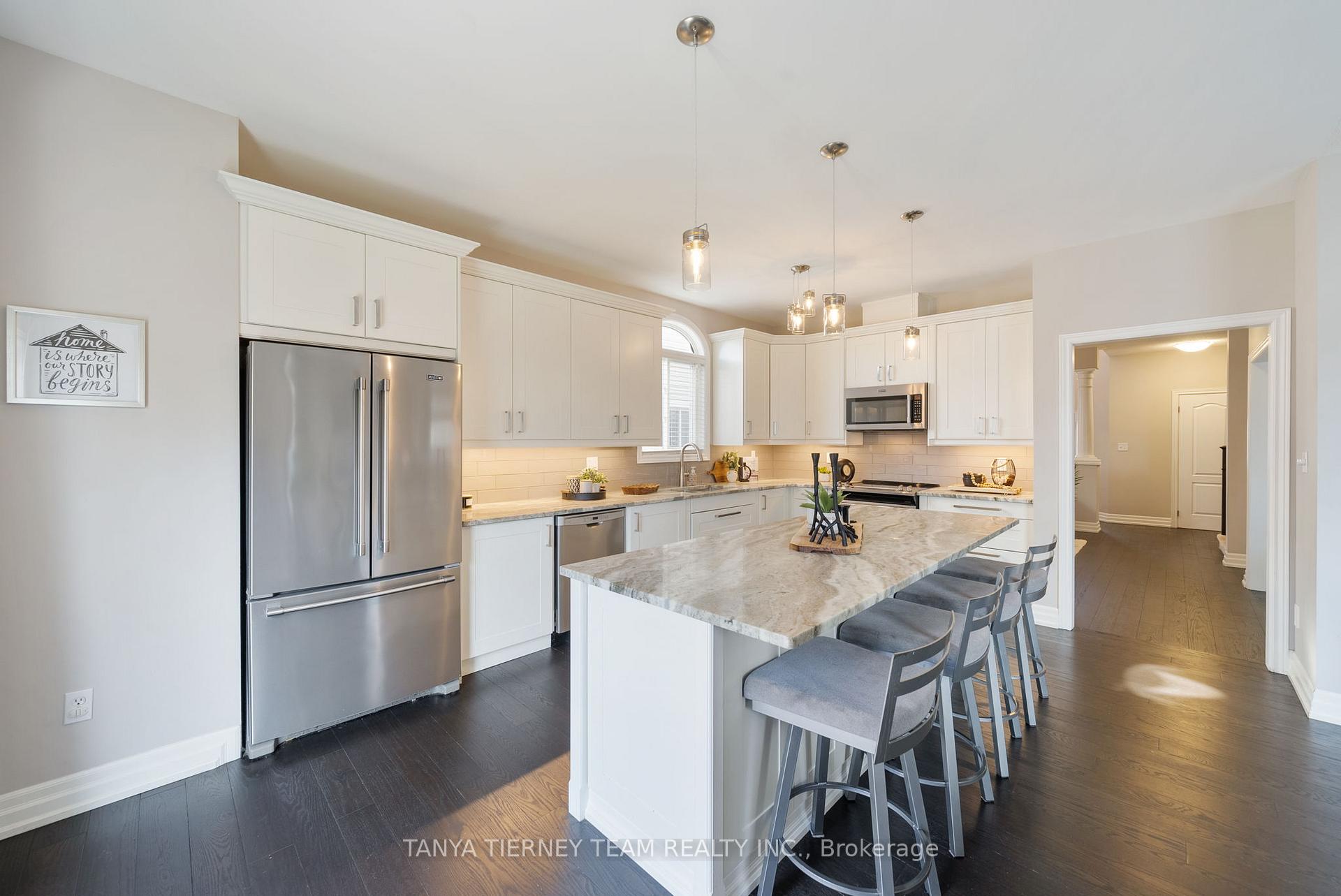 Photo 15 of 6 Mikayla Crescent, Whitby, Brooklin — HOMEH