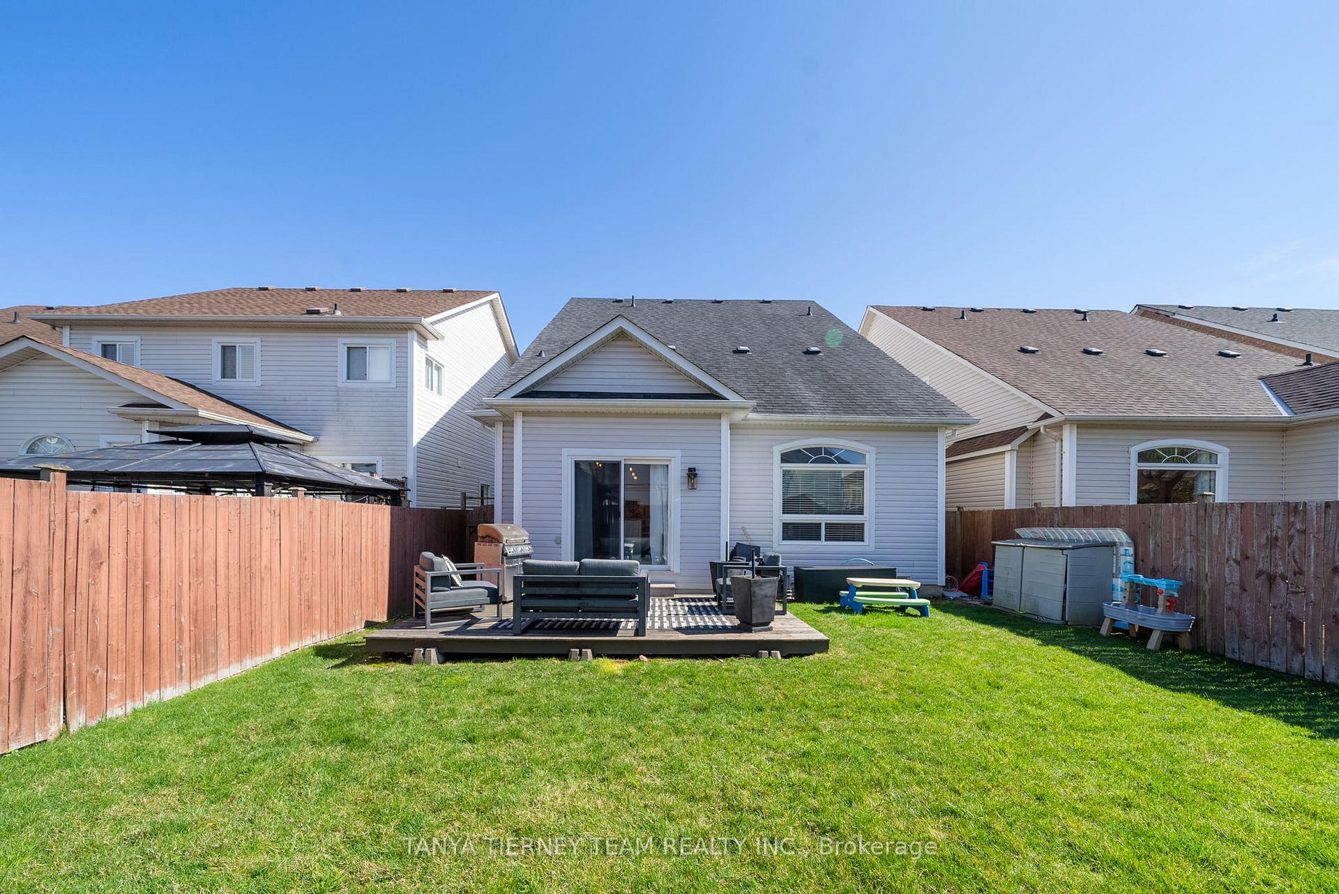 Photo 40 of 6 Mikayla Crescent, Whitby, Brooklin — HOMEH