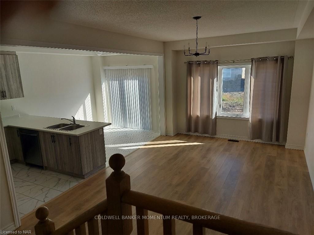 Photo 4 of 100 Tumblewood Place, Welland, Dain City — HOMEH