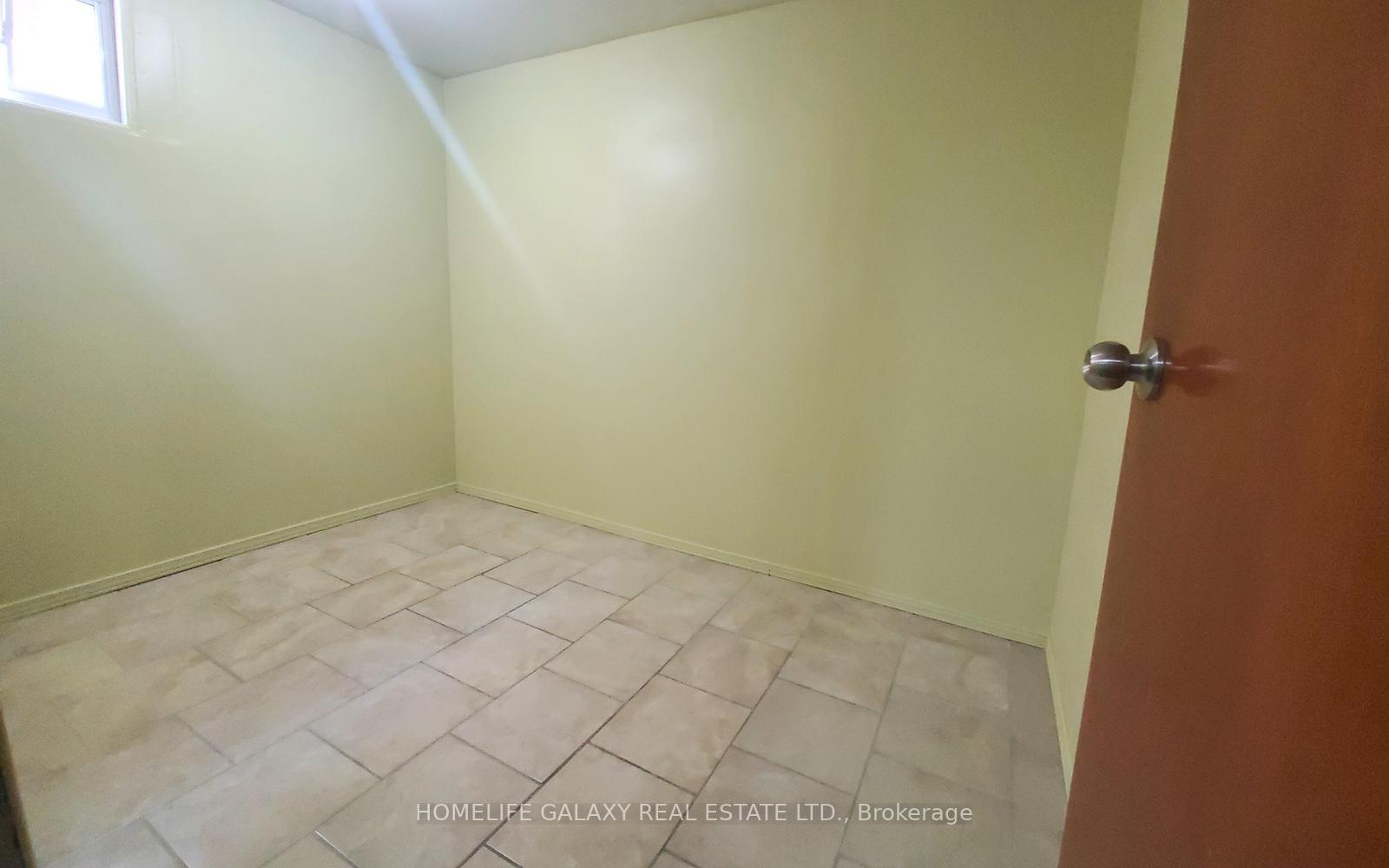 Photo 8 of Unit Bsmt, 59 Cayuga Avenue, Oshawa, Samac — HOMEH